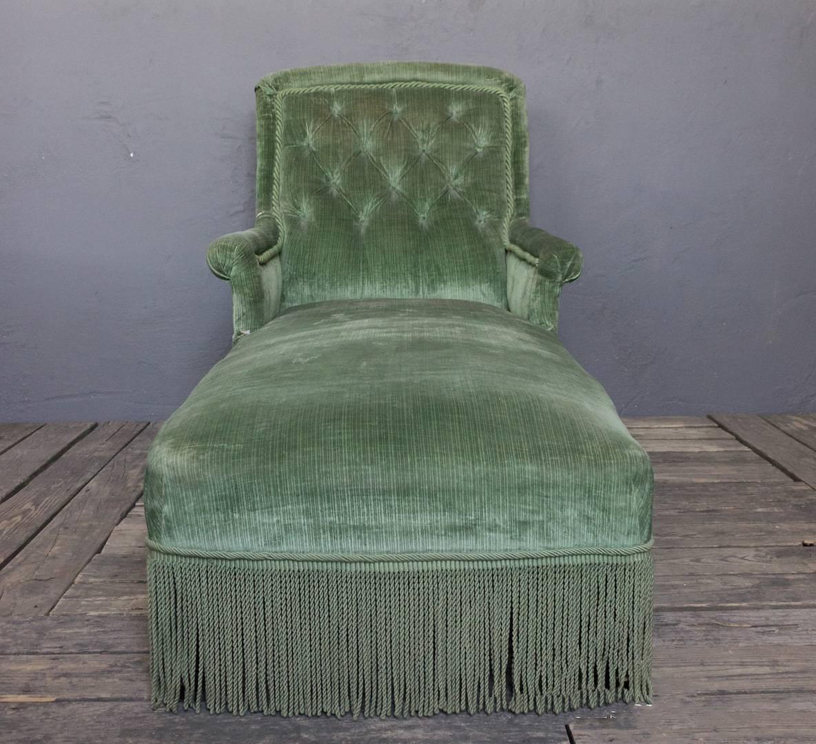 French  Napoleon III Light Green Tufted Back Chaise Longue 2