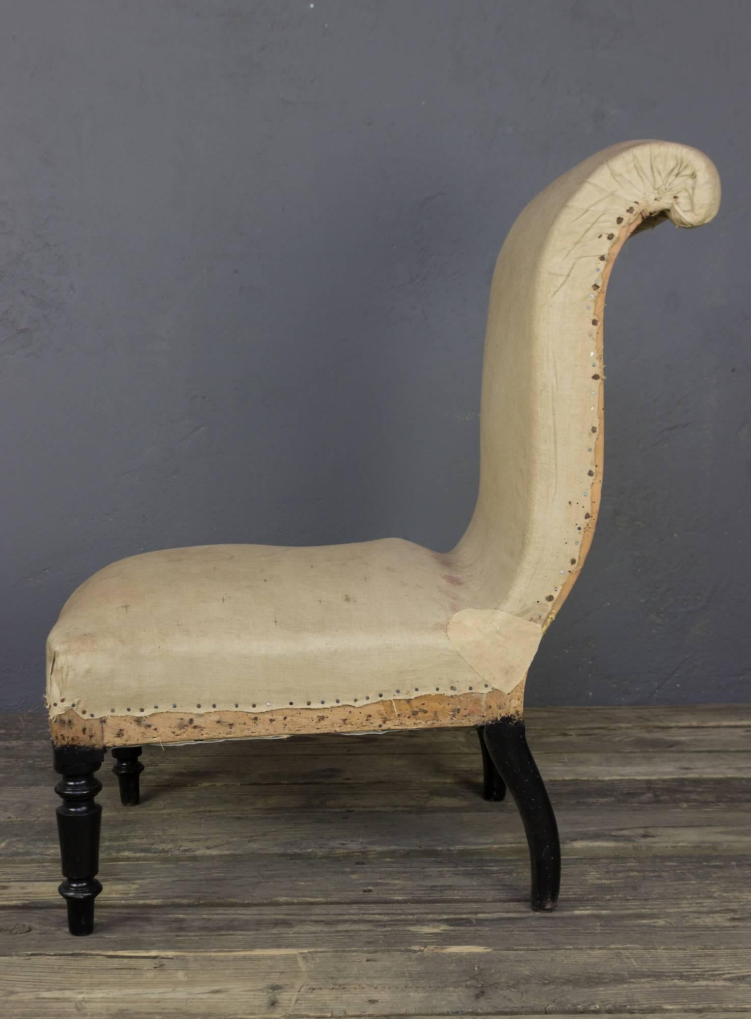 French 19th Century Napoleon III Slipper Chair In Good Condition In Buchanan, NY