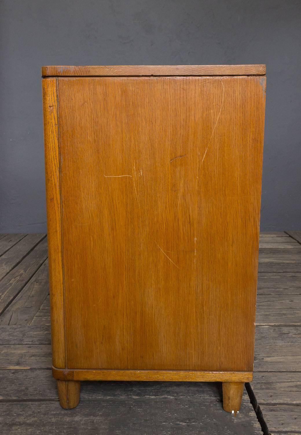 American 1940s Oak Chest of Drawers 2