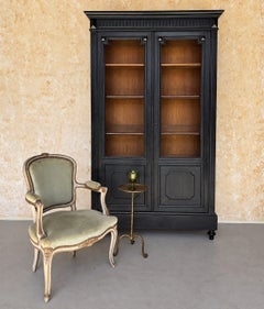 Bibliothèque française de style Napoléon III, laquée noire, avec vitres d'origine, fin du XIXe siècle