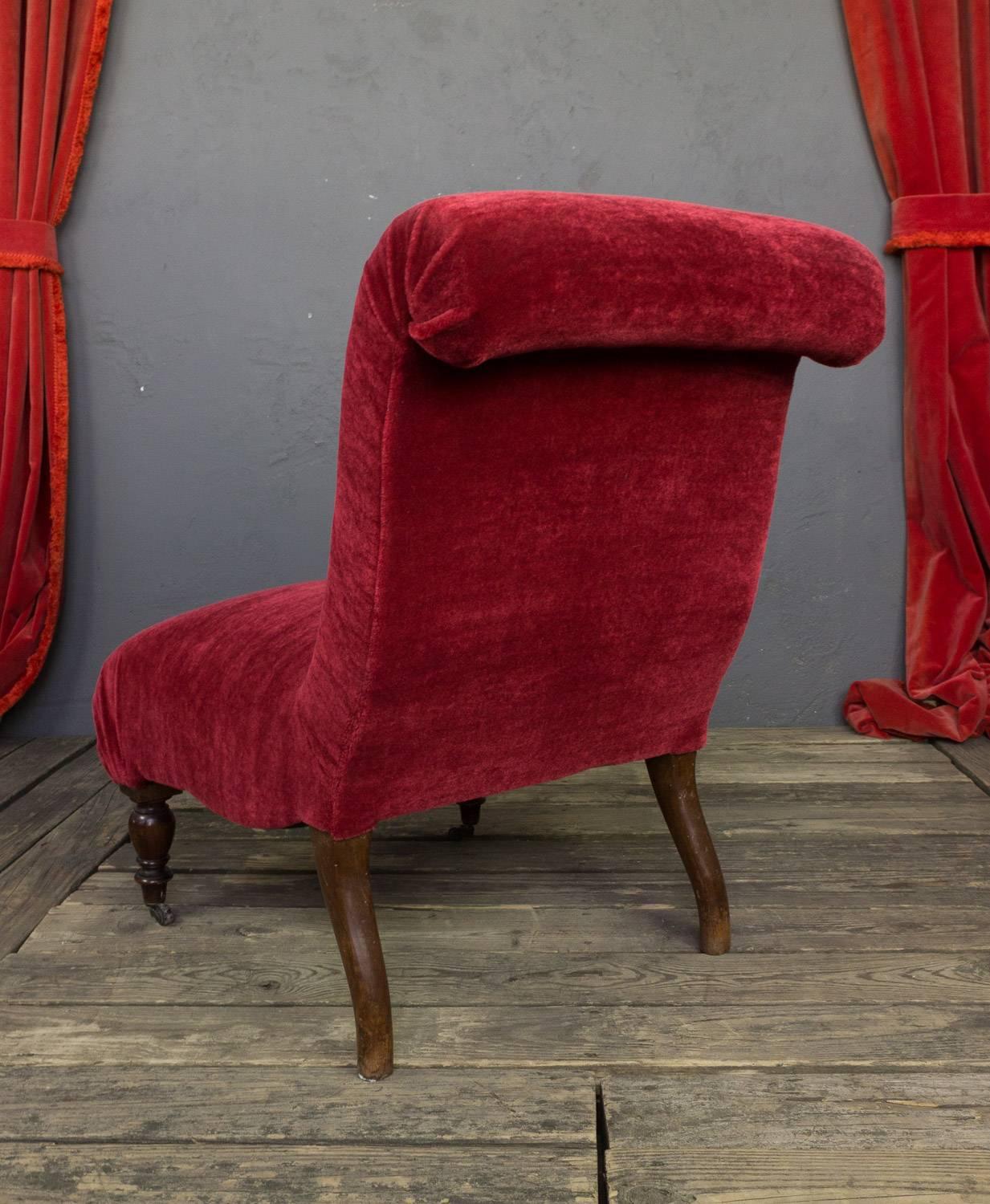 Spanish Red Scrollback Slipper Chair In Good Condition For Sale In Buchanan, NY