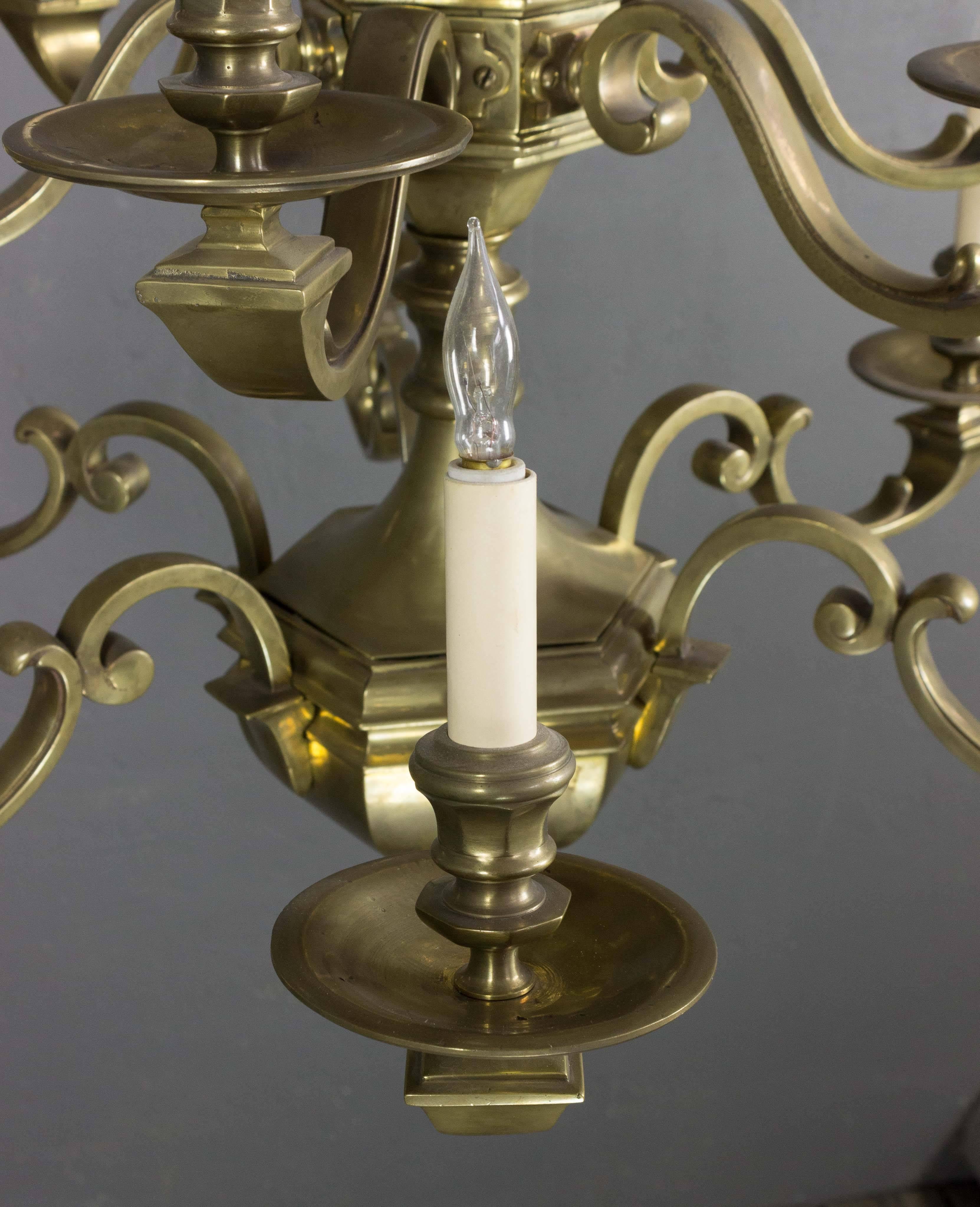 French 1940s Double Tiered Twelve-Armed Bronze Chandelier For Sale 1