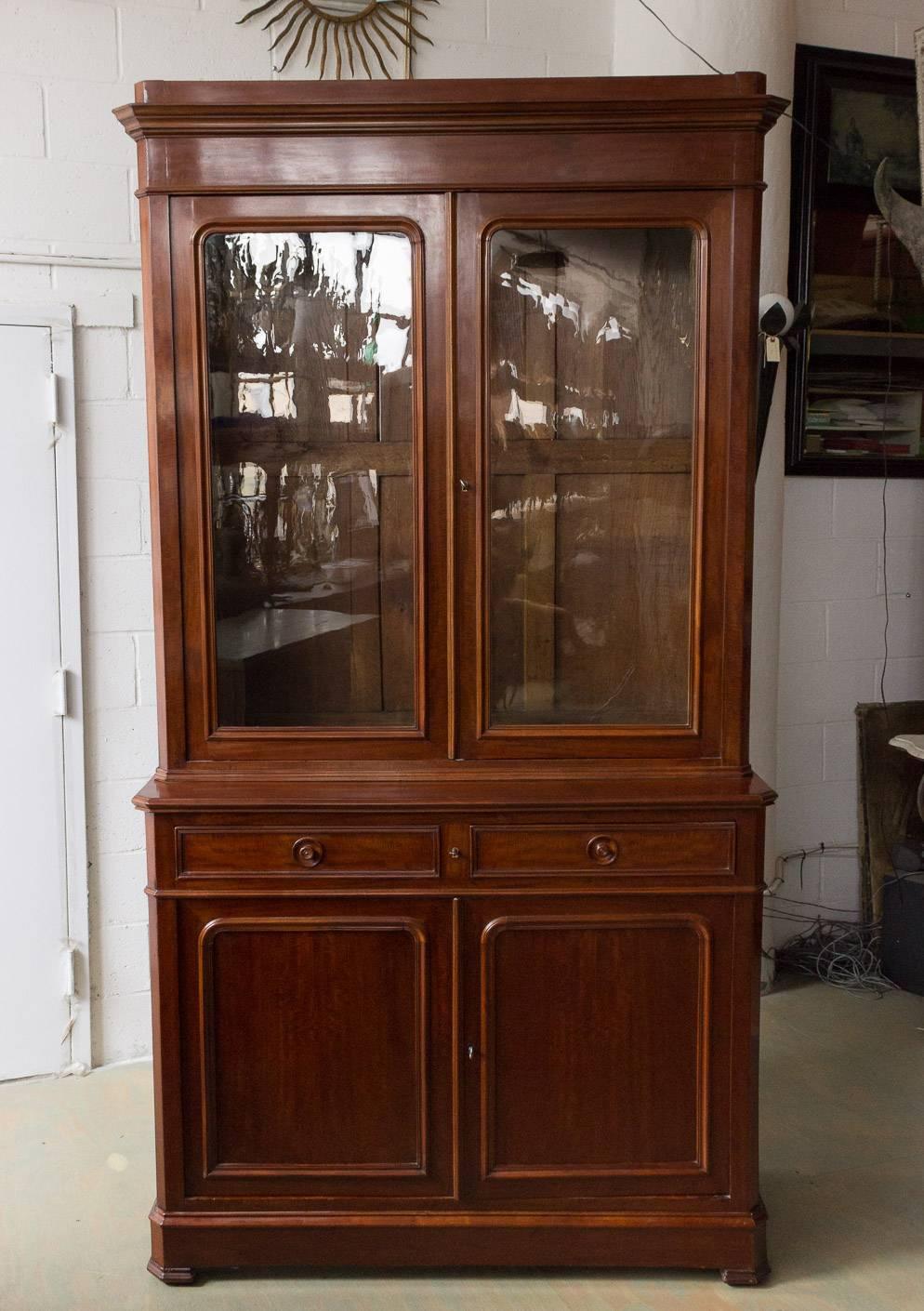 French 19th Century Two-Part Mahogany Bookcase 1