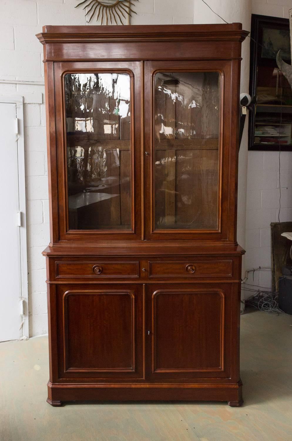 French 19th Century Two-Part Mahogany Bookcase 3