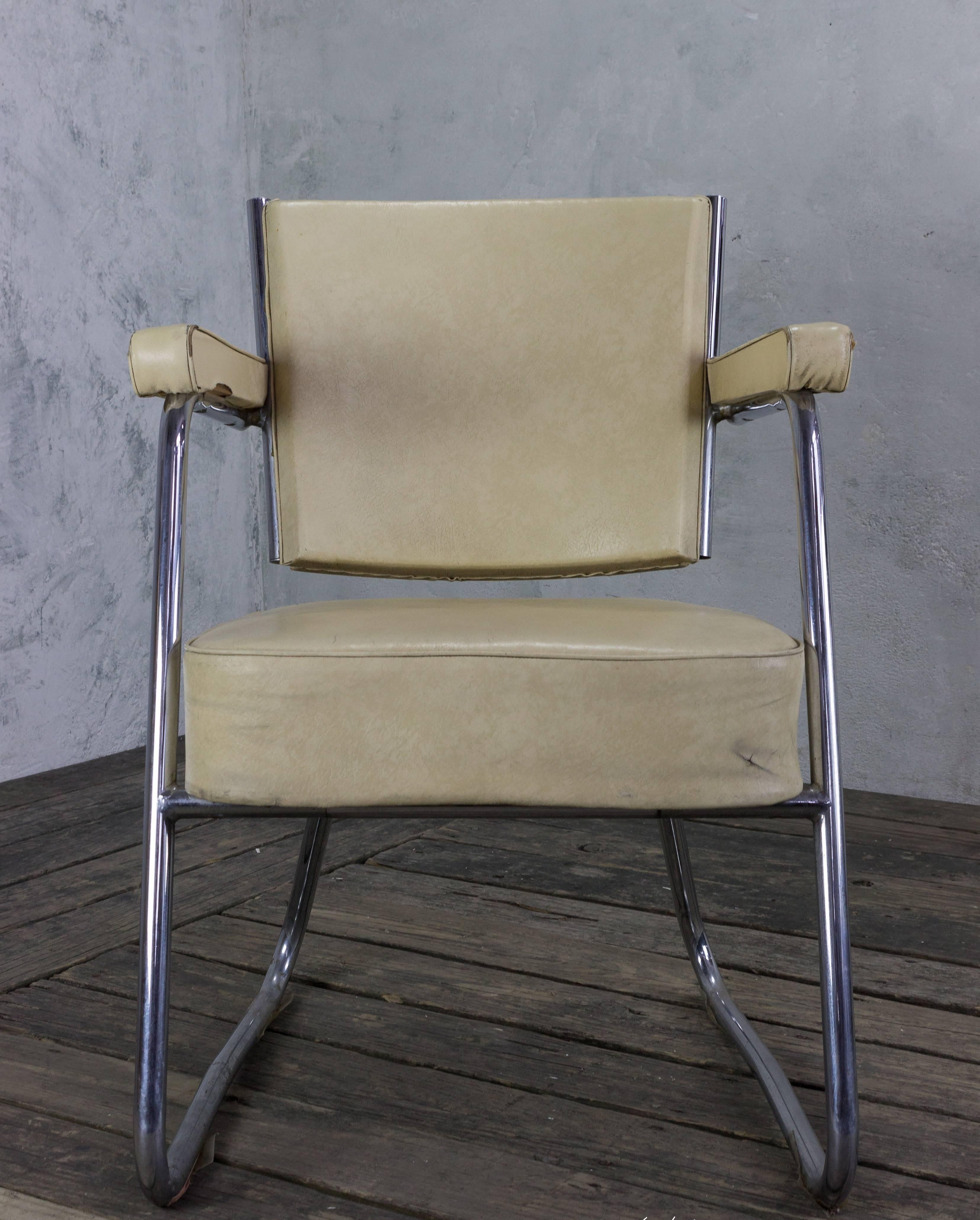 Set of Four Mid Century Chrome-Plated Tubular Chairs 3