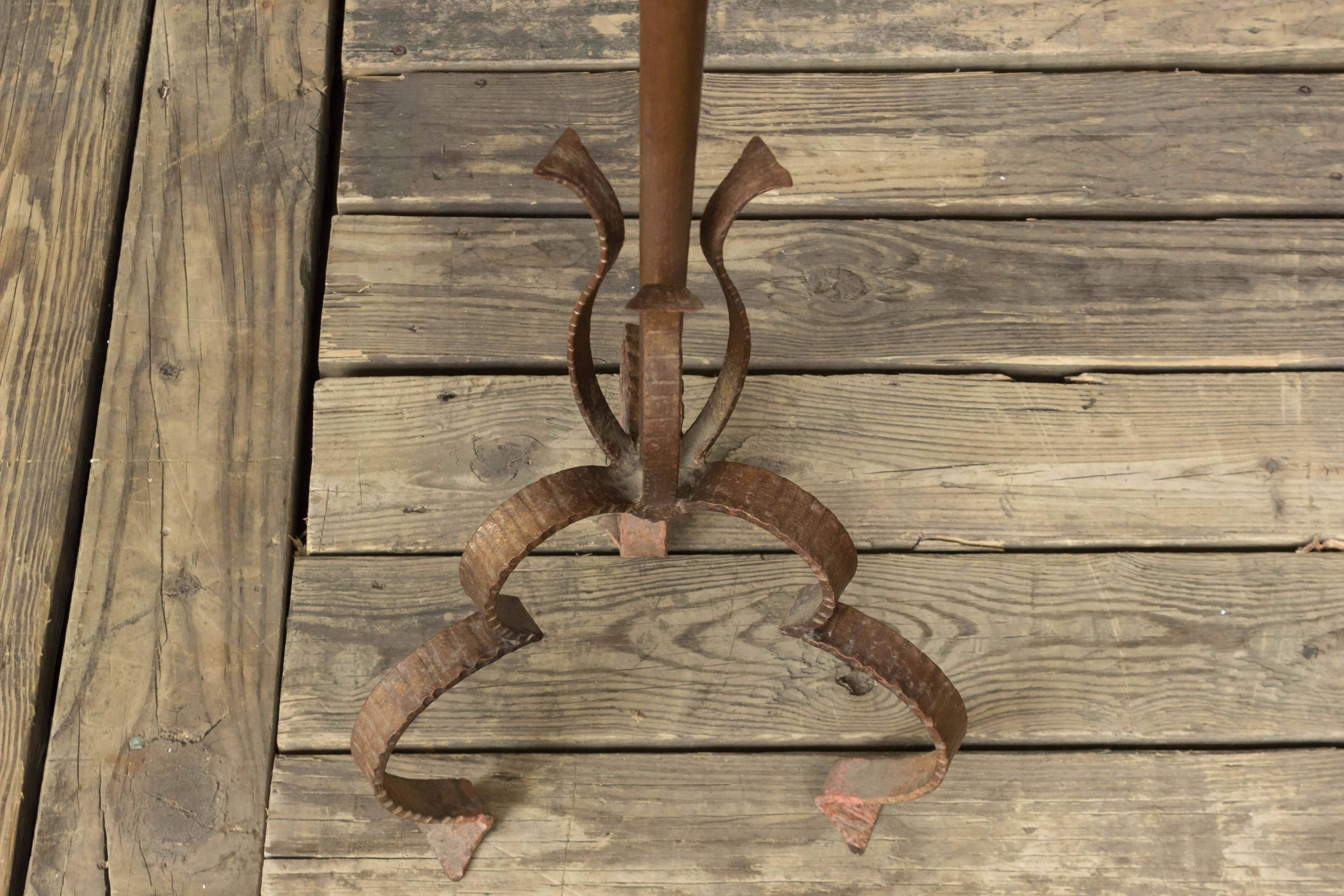 Large Spanish Gilt Iron Floor Lamp In Good Condition In Buchanan, NY