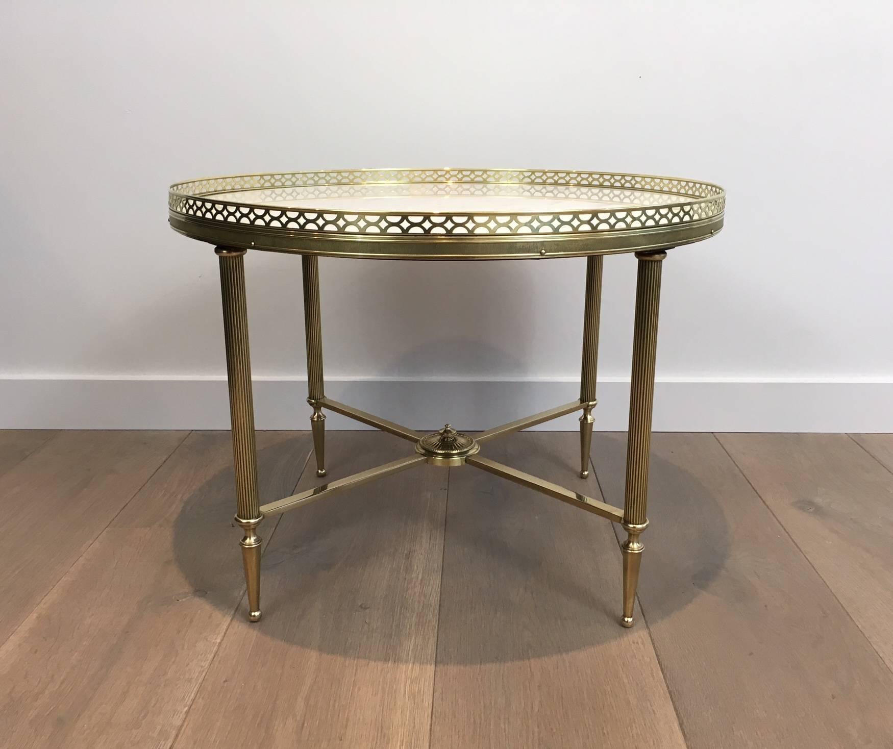 Pair of Brass End Tables with White Marble Tops by Maison Jansen In Good Condition In Buchanan, NY