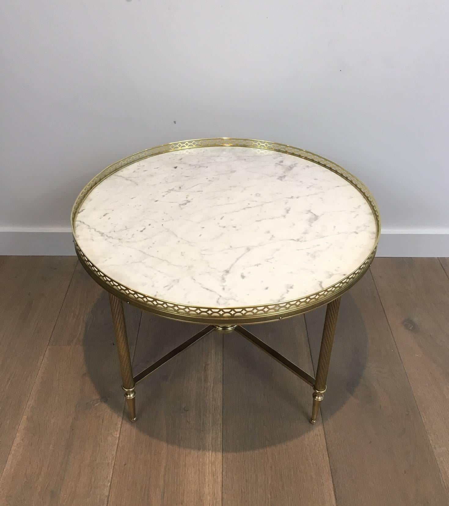 French Pair of Brass End Tables with White Marble Tops by Maison Jansen