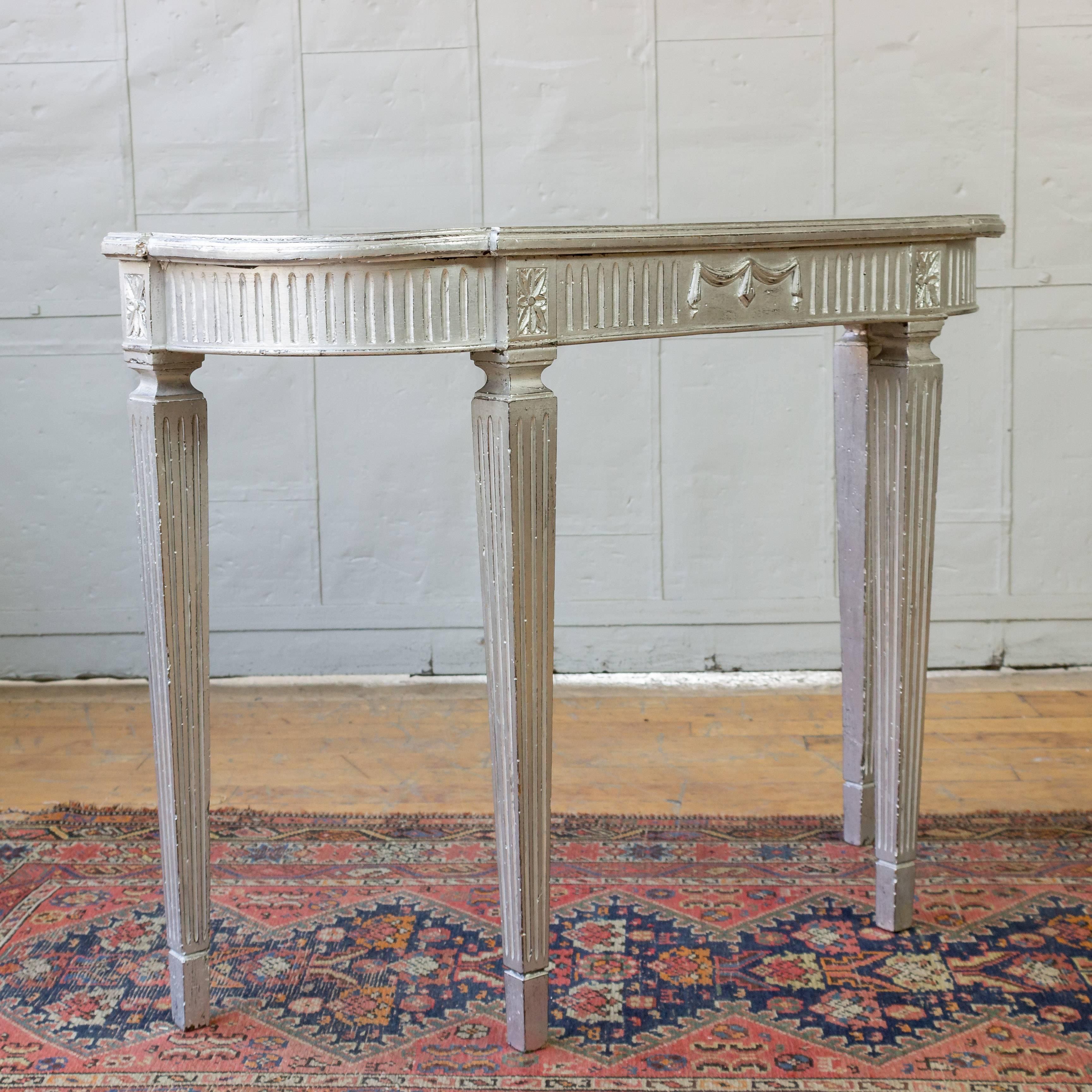 French 1940s Silvered Neoclassical Style Console In Good Condition In Buchanan, NY