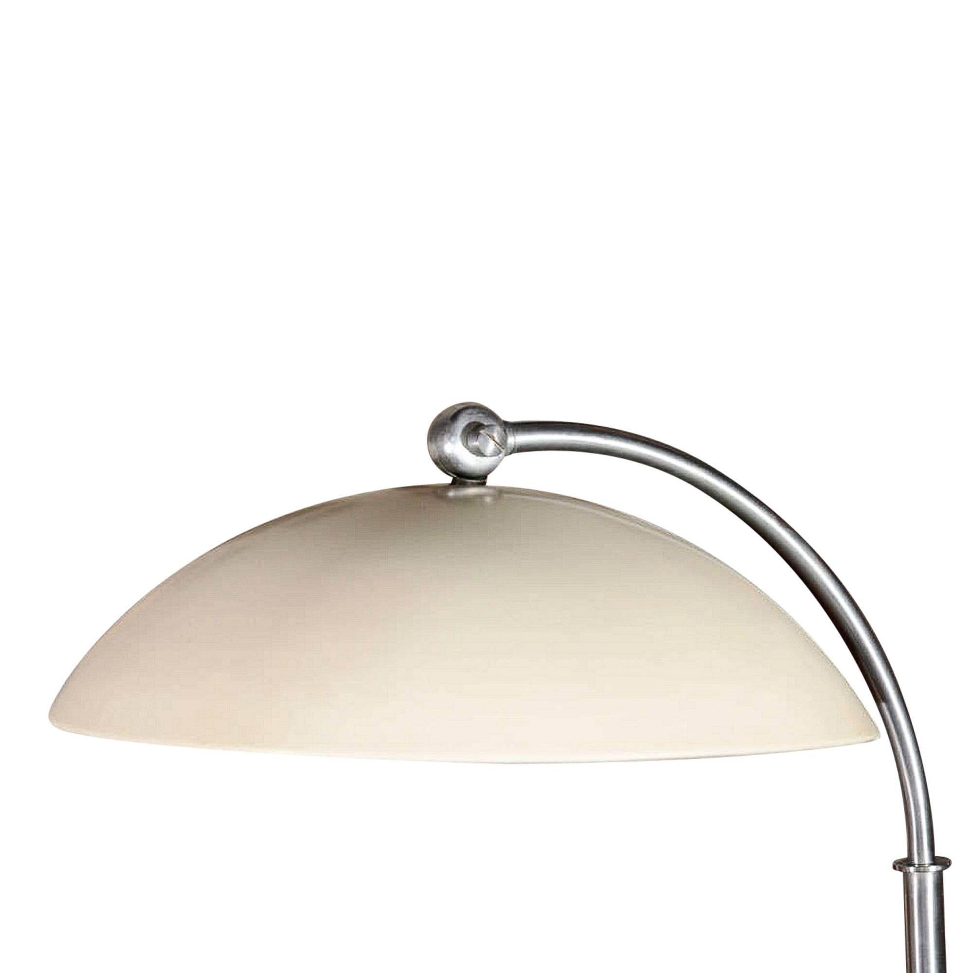 Mid-20th Century Rare Standing Lamp by Walter Von Nessen, American, 1940s For Sale