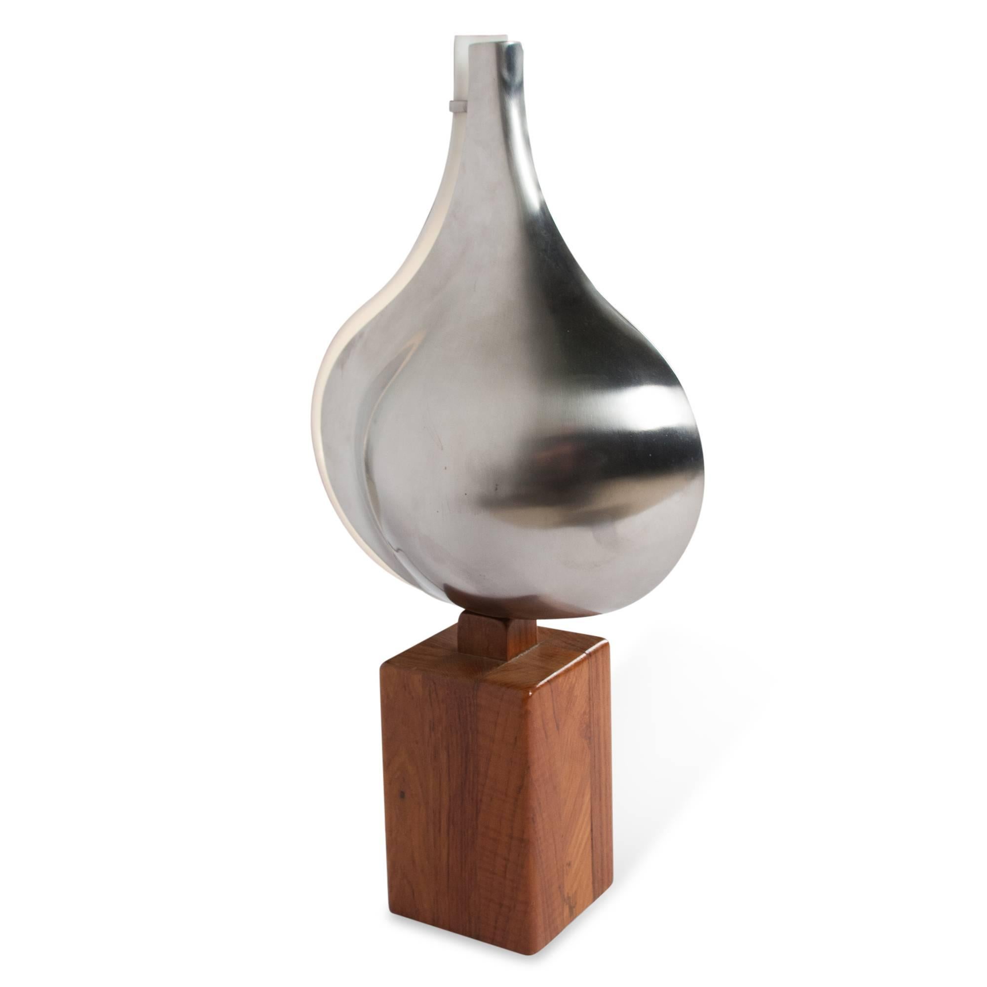 Teardrop Shaped Steel and Plastic Table Lamp, French, 1960s For Sale 1