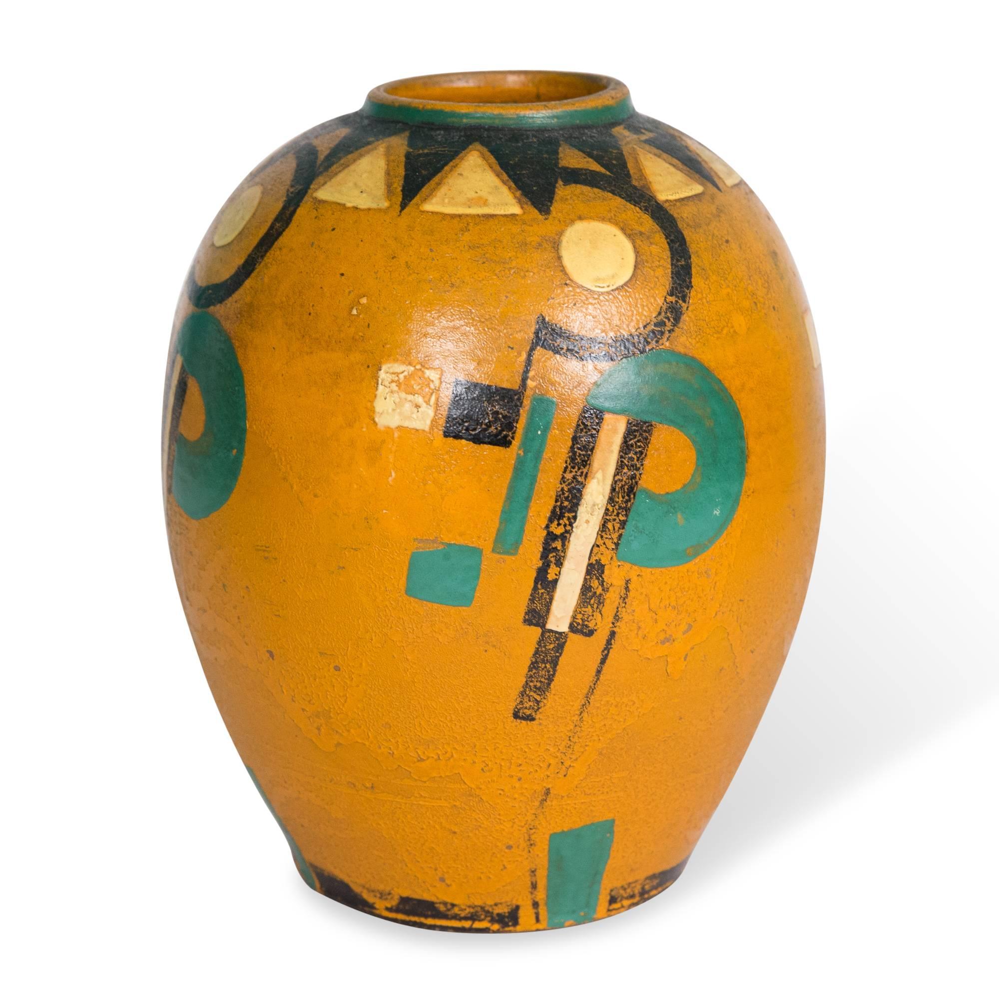 German Constructivist Ceramic Vase, 1930 In Excellent Condition In Hoboken, NJ