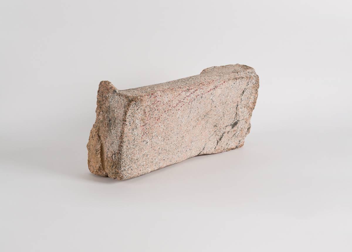 Yongjin Han, un pezzo di pietra, scultura, Stati Uniti, 2002 In condizioni buone in vendita a New York, NY