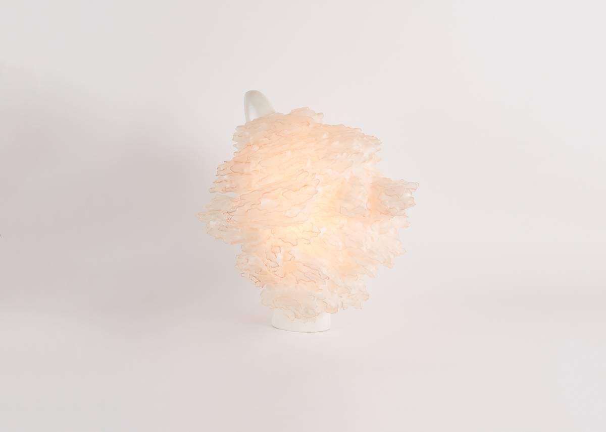 Ayala Serfaty, Série Soma : Adaptation, sculpture lumineuse faite à la main, Israël, 2005 en vente 3