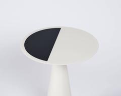 Sandra Nunnerley:: "Luna Ivory":: Table d'appoint:: États-Unis:: 2016