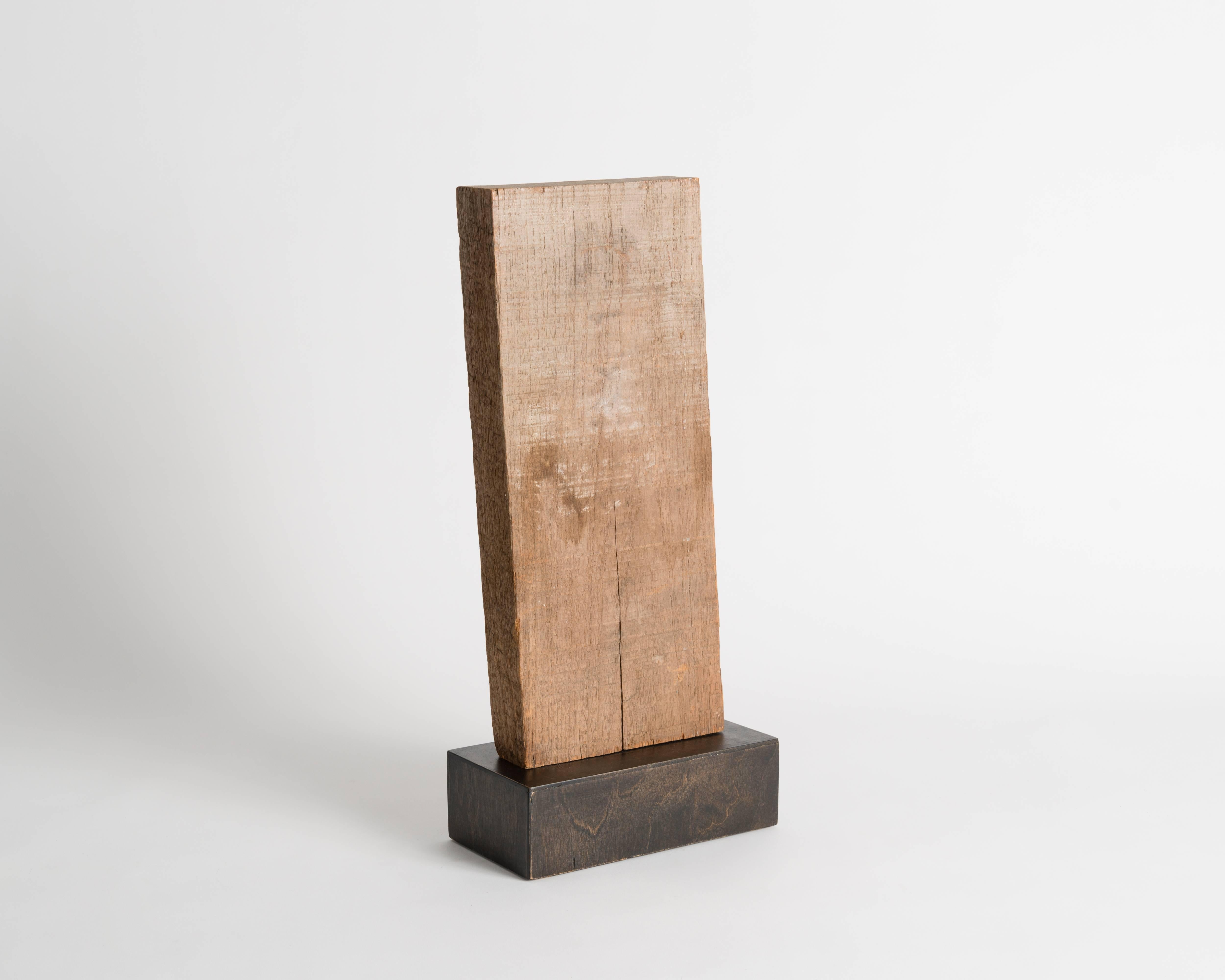 Une pièce de bois, sculpture du Yongjin Han, États-Unis, 1976 Bon état - En vente à New York, NY