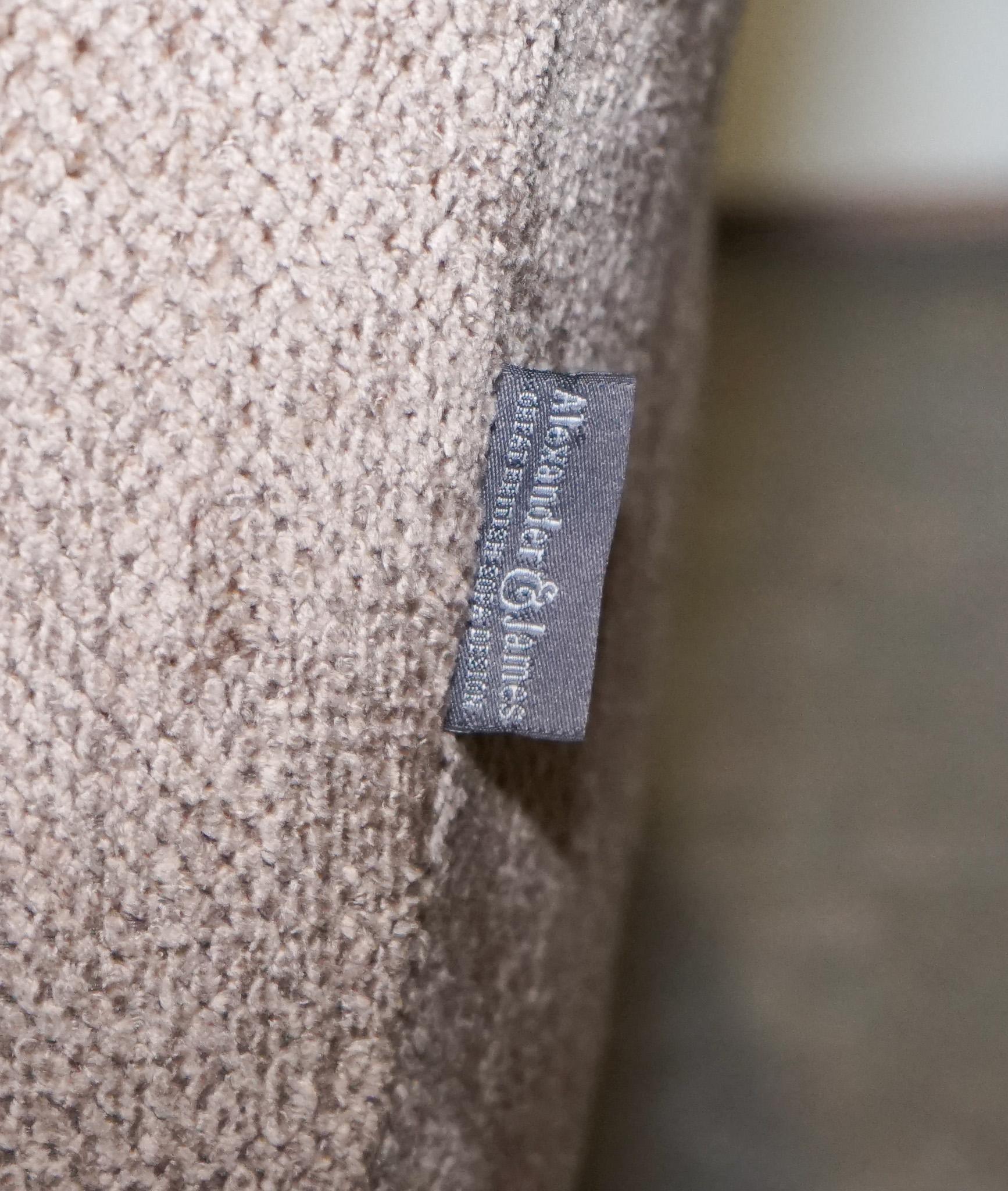 LE PAYSAGE STAGNANT DE  FAUTEUILS À OREILLES EN CUIR ET TISSU ALEXANDER & JAMES LAWRENCE en vente 2
