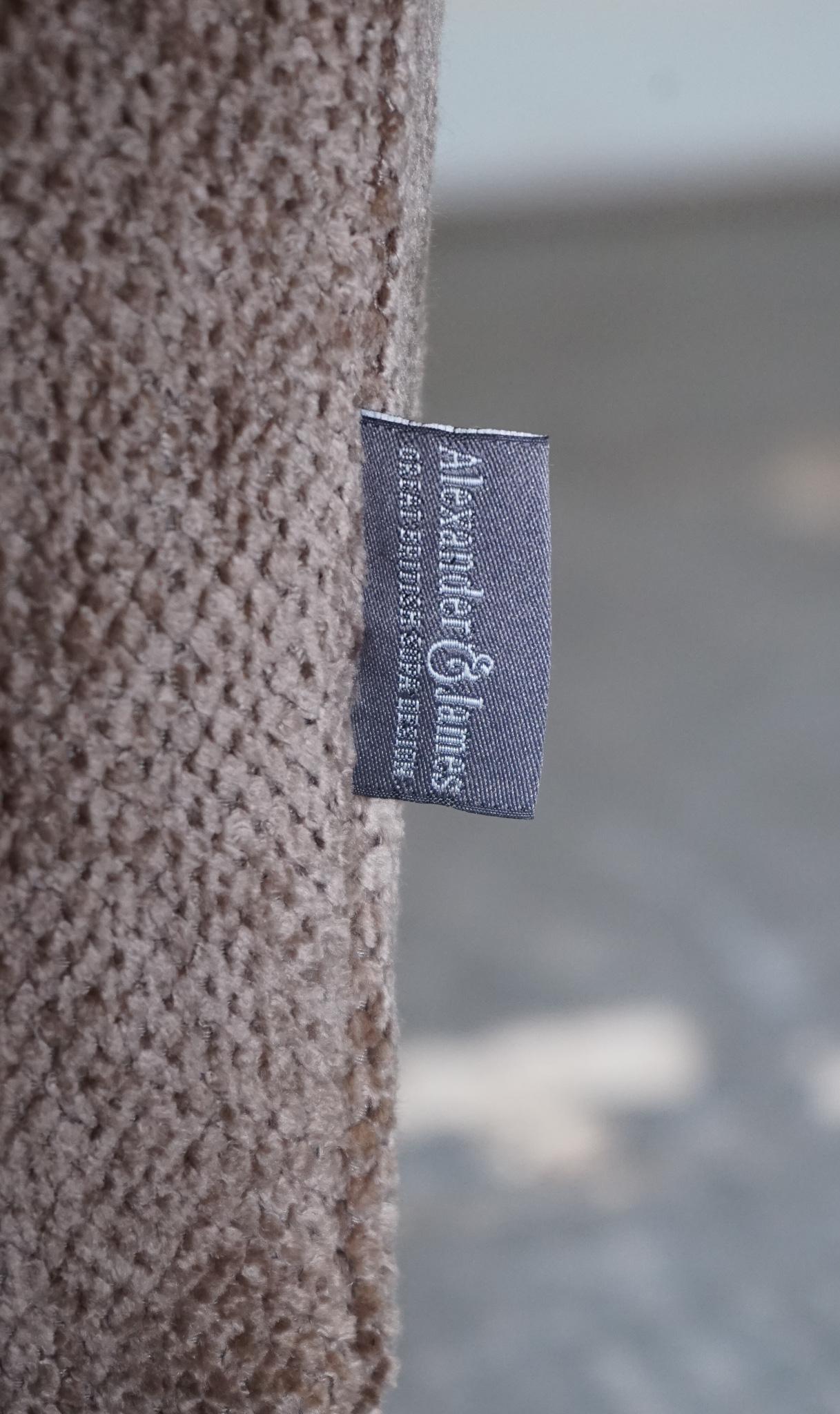 VINTAGE ALEXANDER & JAMES BLAKE SOFA DE 3 ASIENTOS EN CUERO Y FABRiC PVP £2240 en venta 7