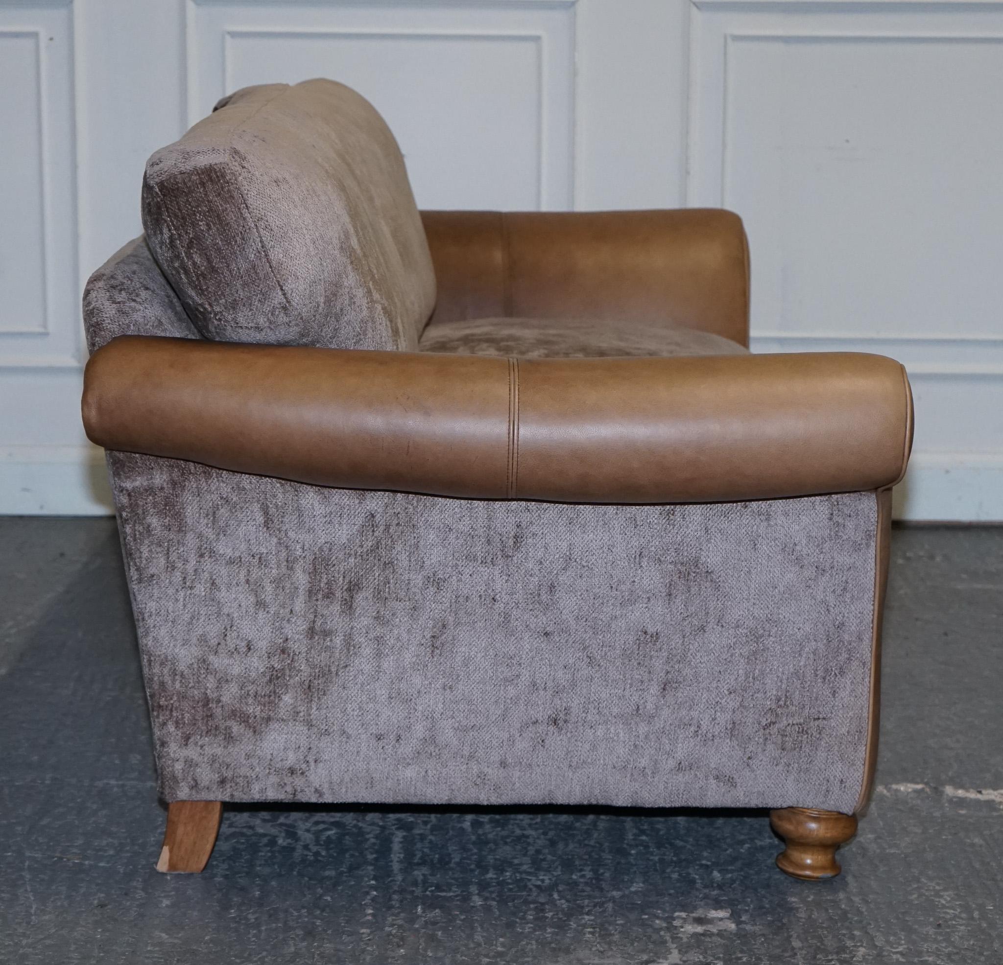 VINTAGE ALEXANDER & JAMES BLAKE SOFA DE 3 ASIENTOS EN CUERO Y FABRiC PVP £2240 en venta 5