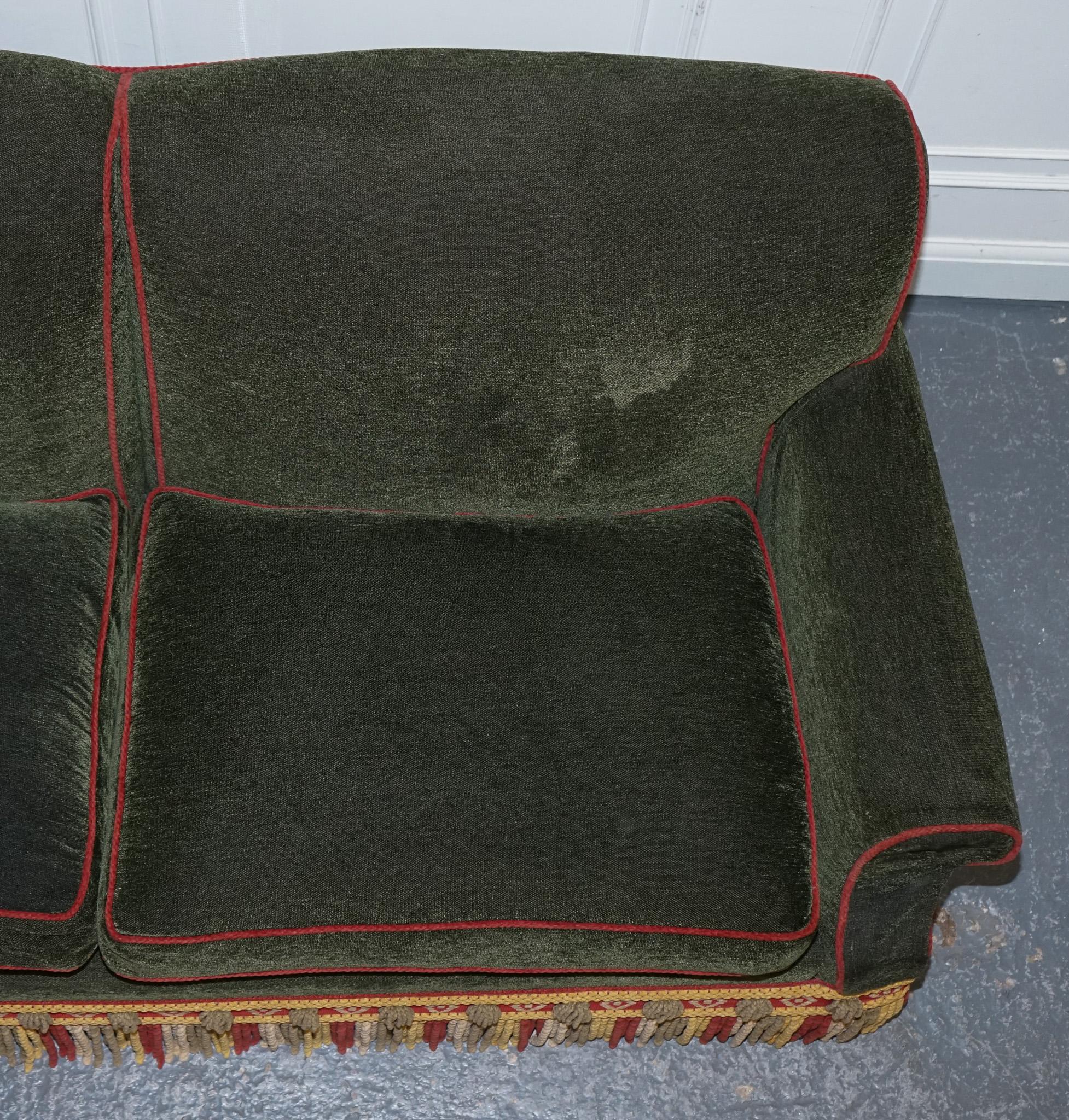 PETER DUDGEON BRITISCHES HANDGEARBEITETES GRÜNES GEWEBE HOWARD STYLE 3-SITZ-SOFA RRP£12000 im Zustand „Gut“ im Angebot in Pulborough, GB