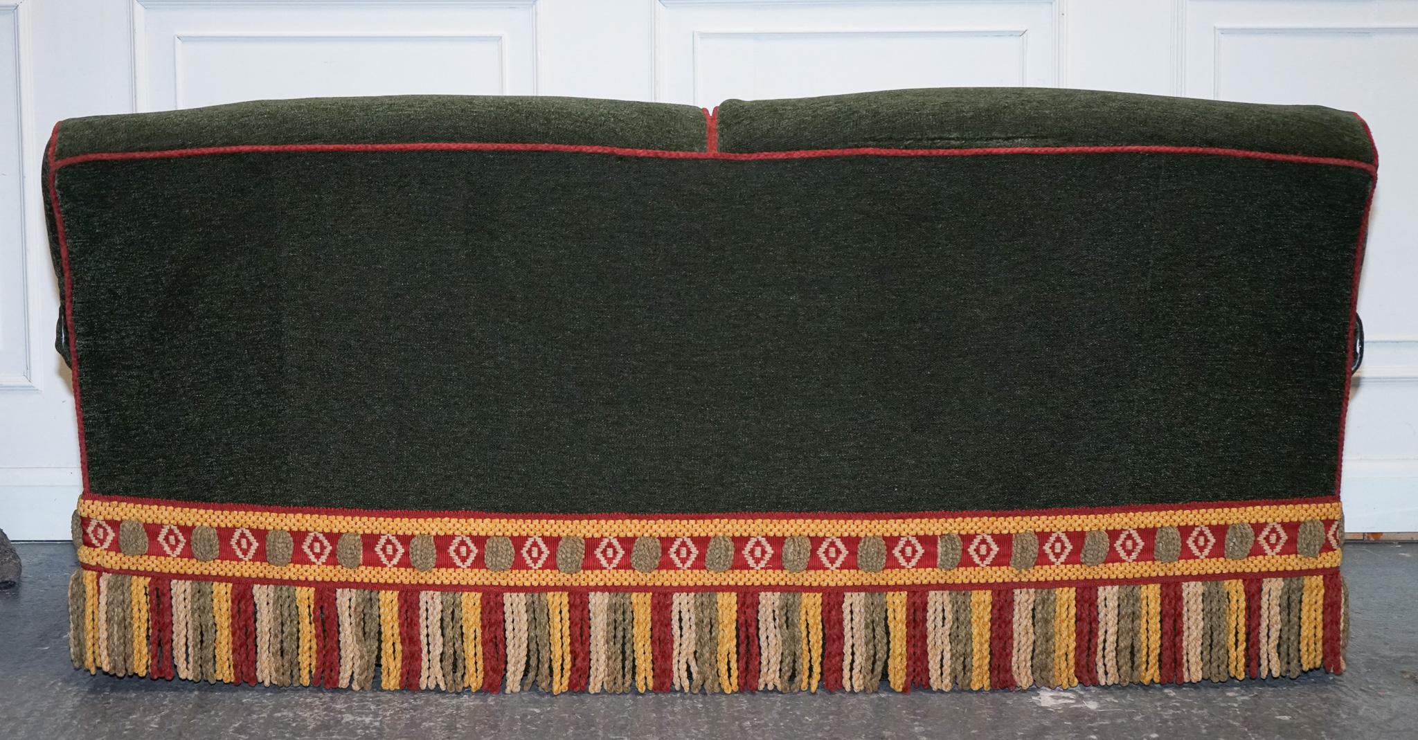 PETER DUDGEON BRITISCHES HANDGEARBEITETES GRÜNES GEWEBE HOWARD STYLE 3-SITZ-SOFA RRP£12000 im Angebot 3