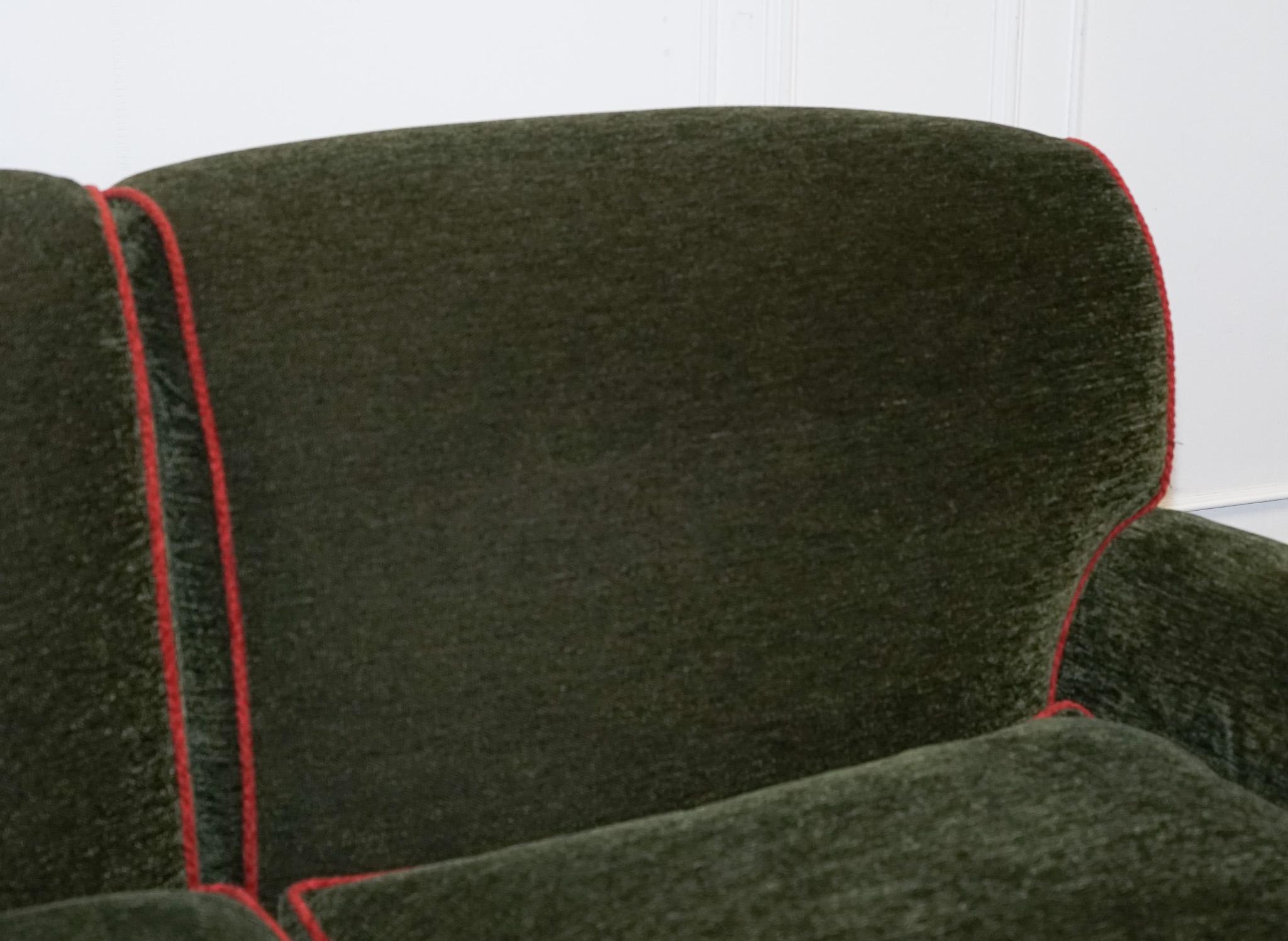 PETER DUDGEON BRITISCHES HANDGEARBEITETES GRÜNES FABRIC HOWARD STYLE 2 SEATER SOFA RRP£10000 im Angebot 2