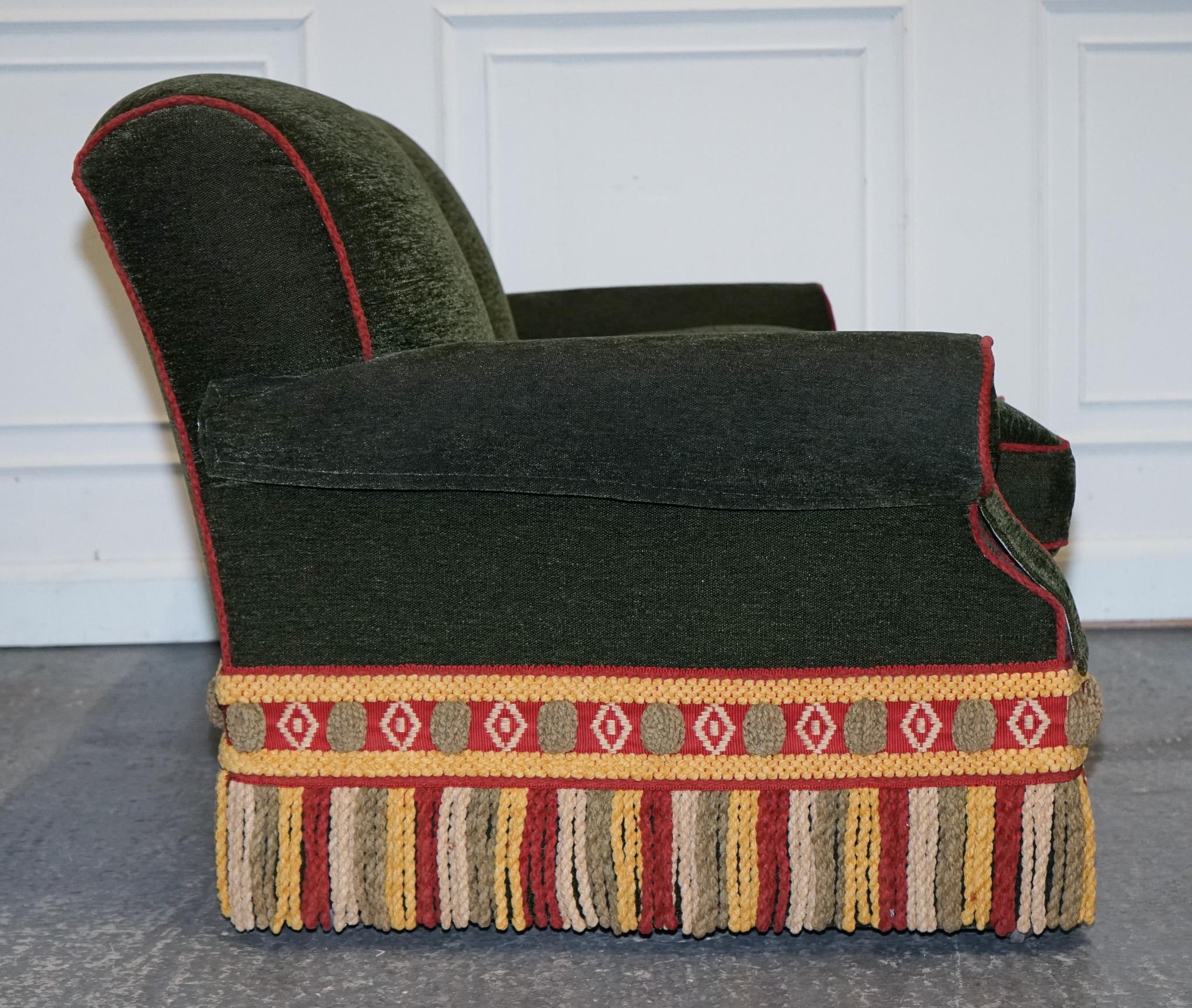 PETER DUDGEON BRITISCHES HANDGEARBEITETES GRÜNES FABRIC HOWARD STYLE 2 SEATER SOFA RRP£10000 im Angebot 5