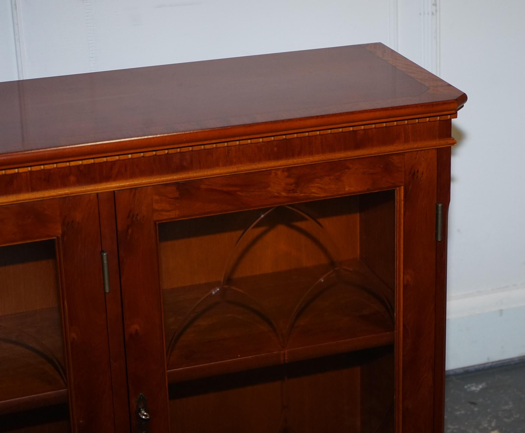 20th Century VINTAGE YEW WOOD GLAZED BOOKCASE SIDEBOARD TRIPLE DOOR DISPLAY CABiNET For Sale