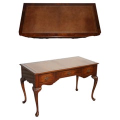 ENGLISH ANTIQUE STYLE WRITING DESK WiTH BROWN LEATHER GOLD EMBOSSED TOP