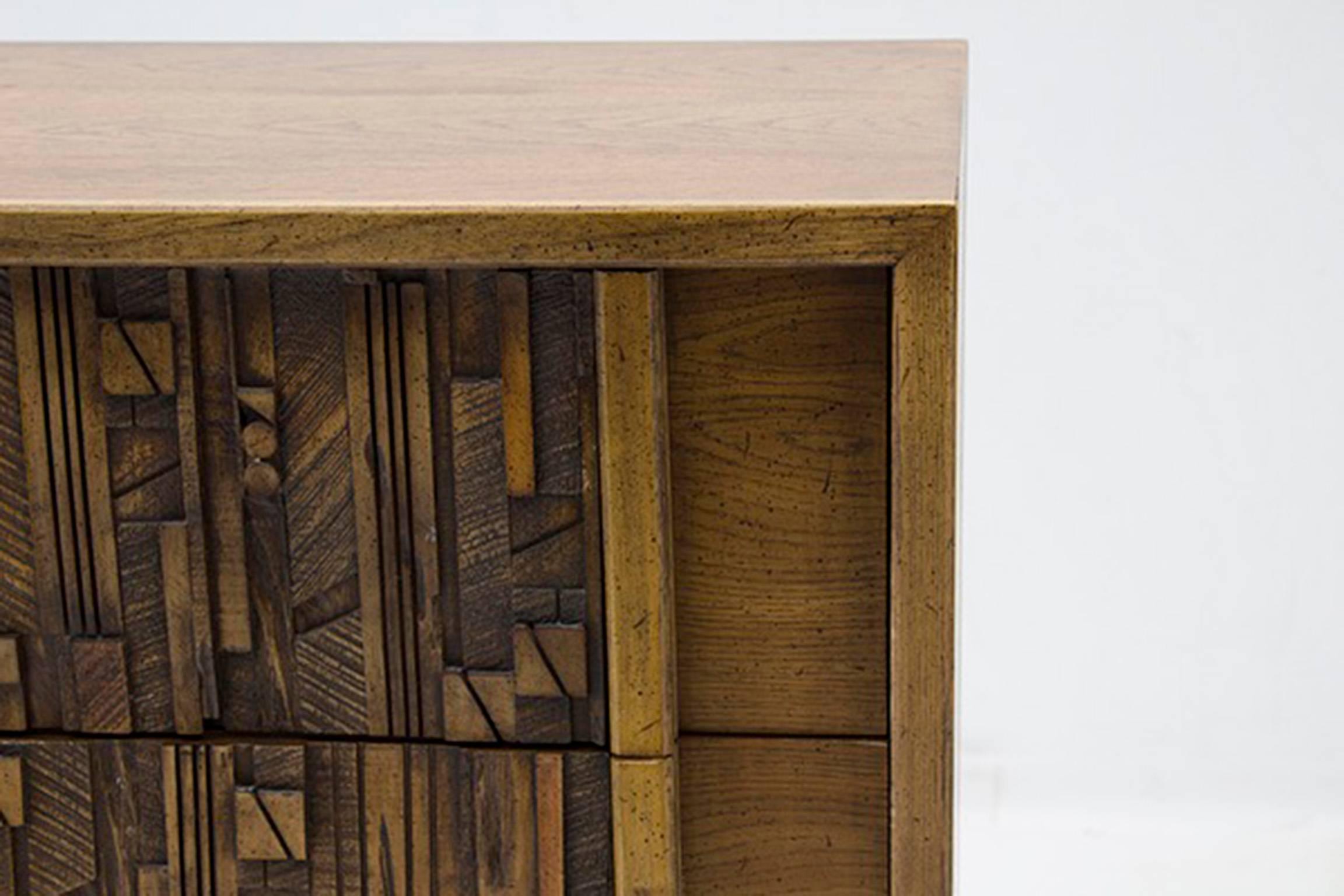 Commode brutaliste à cinq tiroirs en chêne conçue par Lane Furniture Bon état - En vente à Bronx, NY