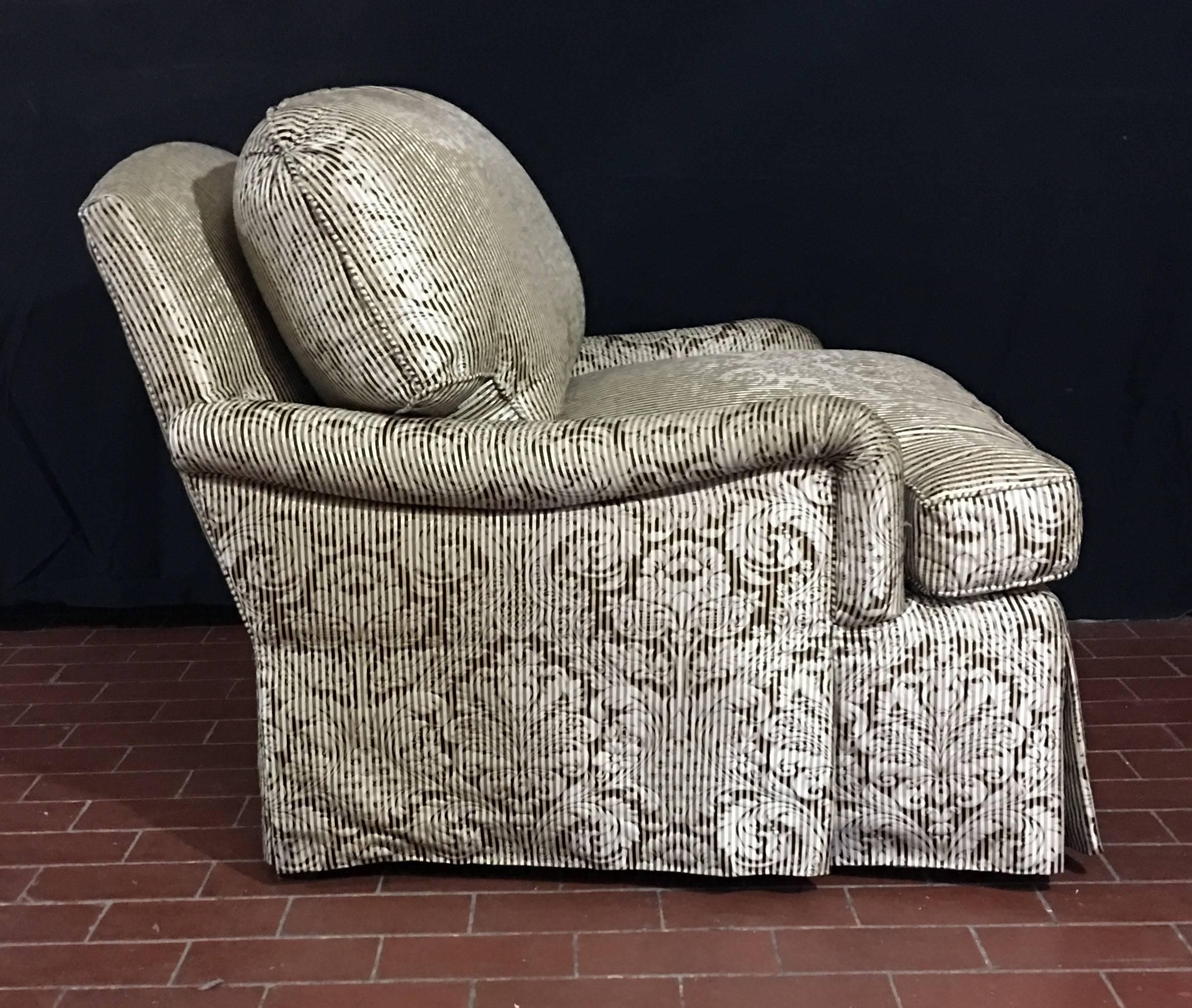 Late 20th Century Elegant, Luxurious Pair of Bridgewater Style Club Chairs