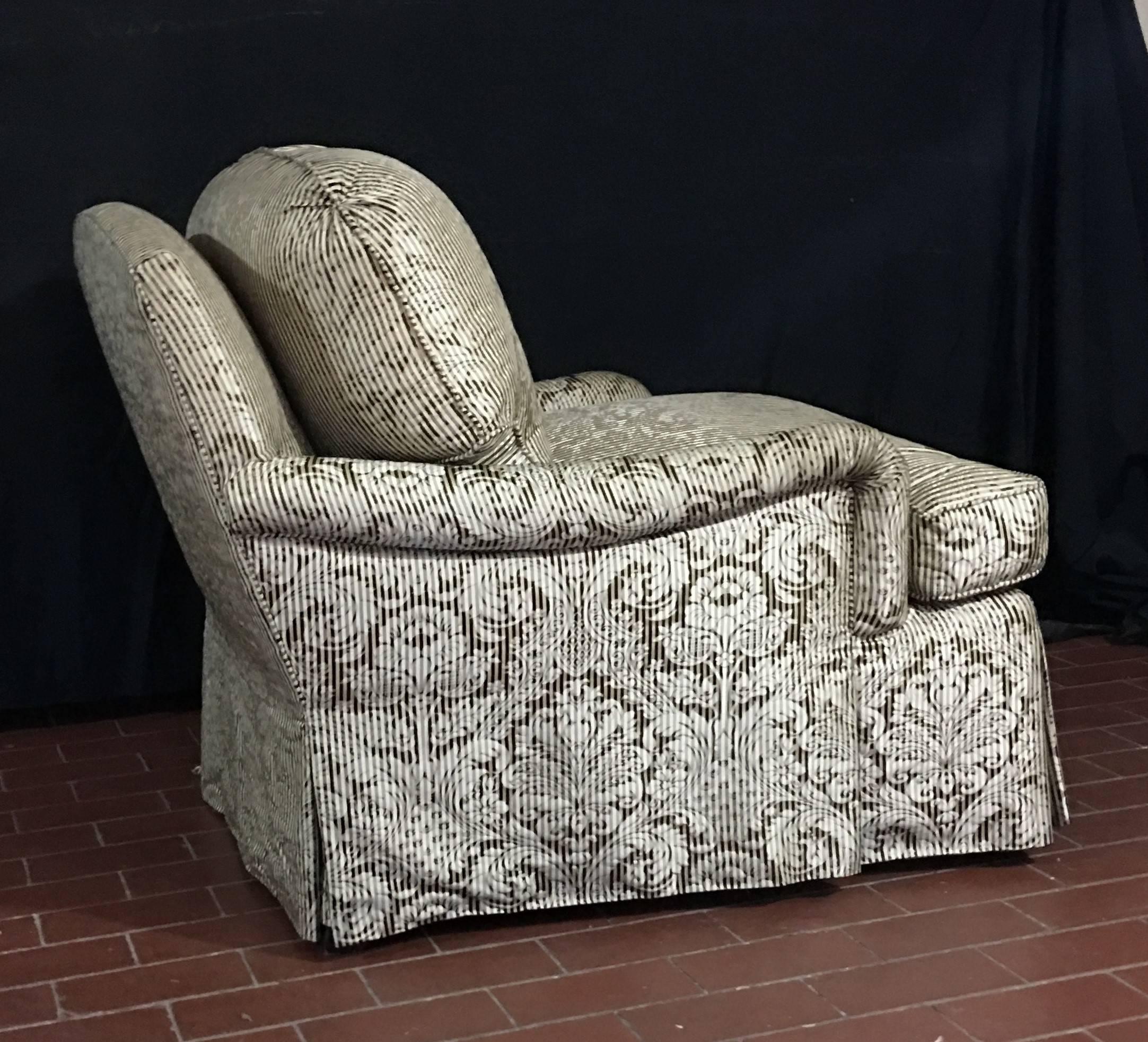 Elegant, Luxurious Pair of Bridgewater Style Club Chairs 1