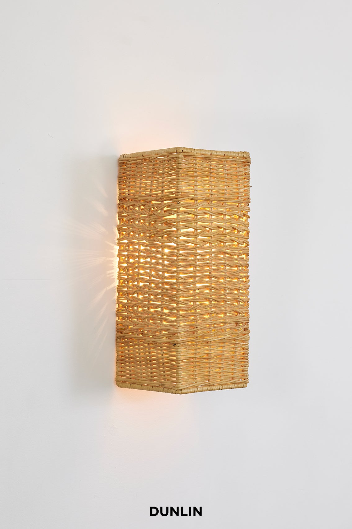 Dunlin Narrow Rattan Wall Sconce