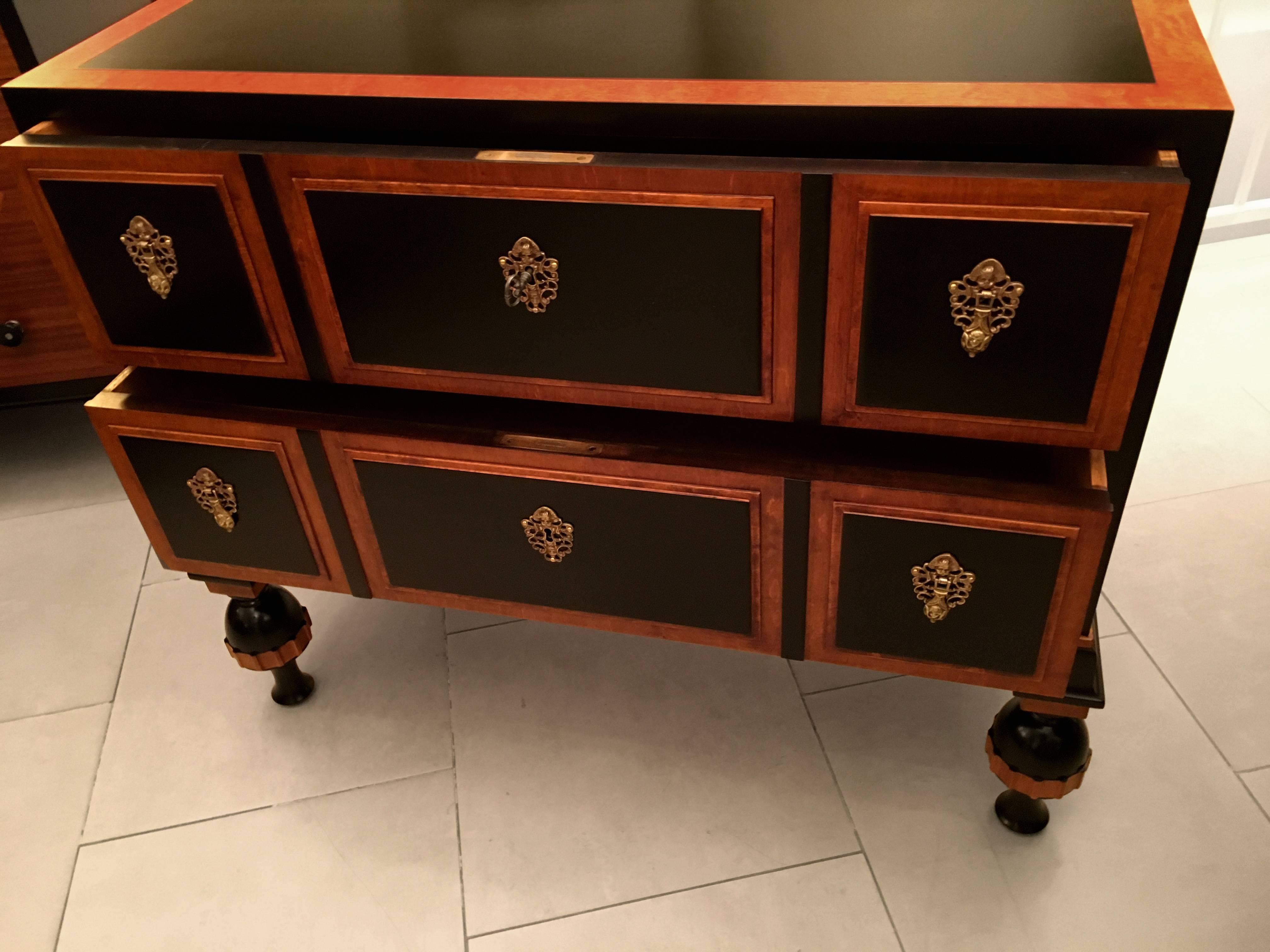 20th Century Pair of Italian Curly Maple Chest of Drawers
