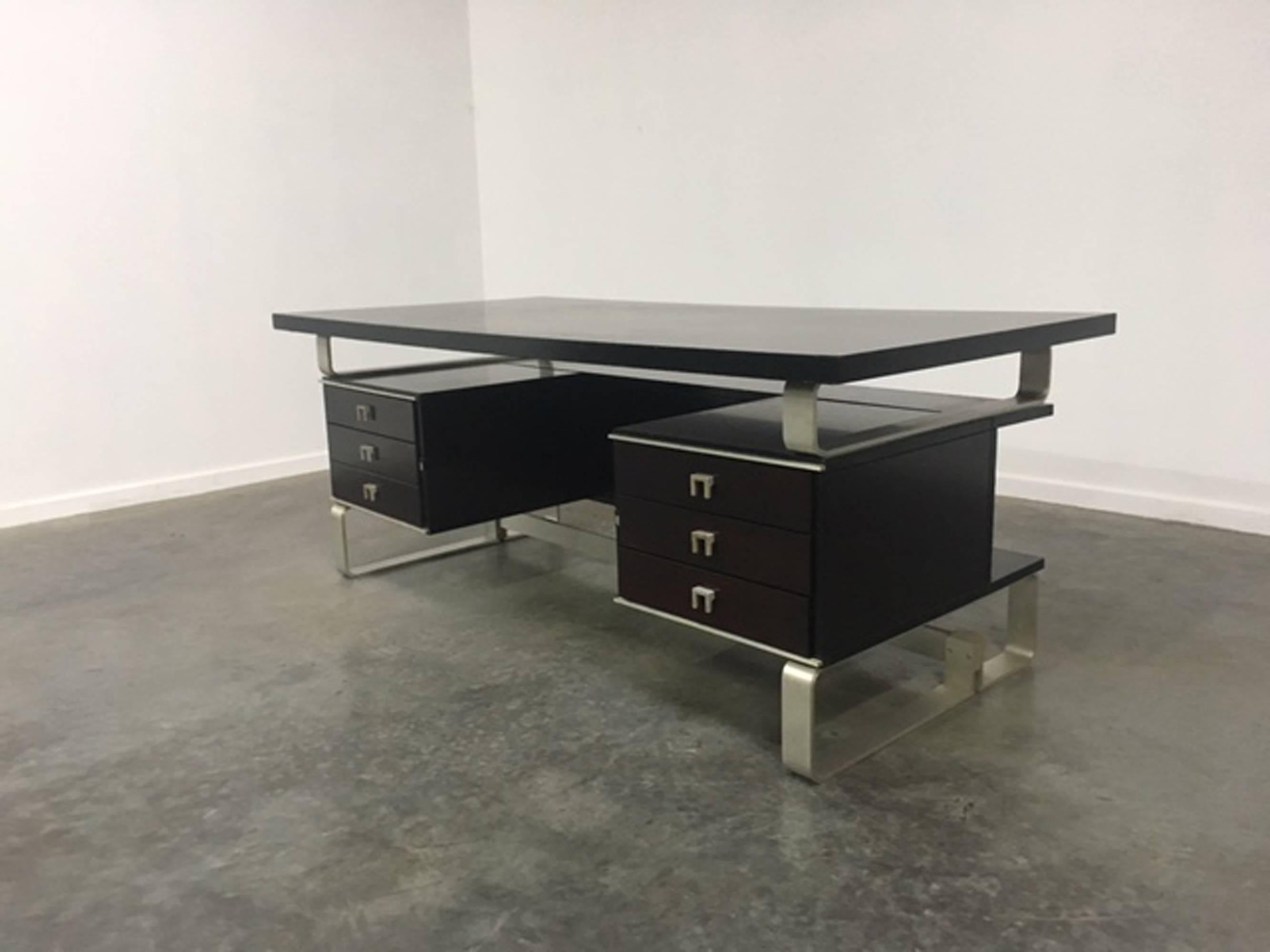 1960's Italian Mahogany and Aluminum Desk In Excellent Condition For Sale In New York, NY