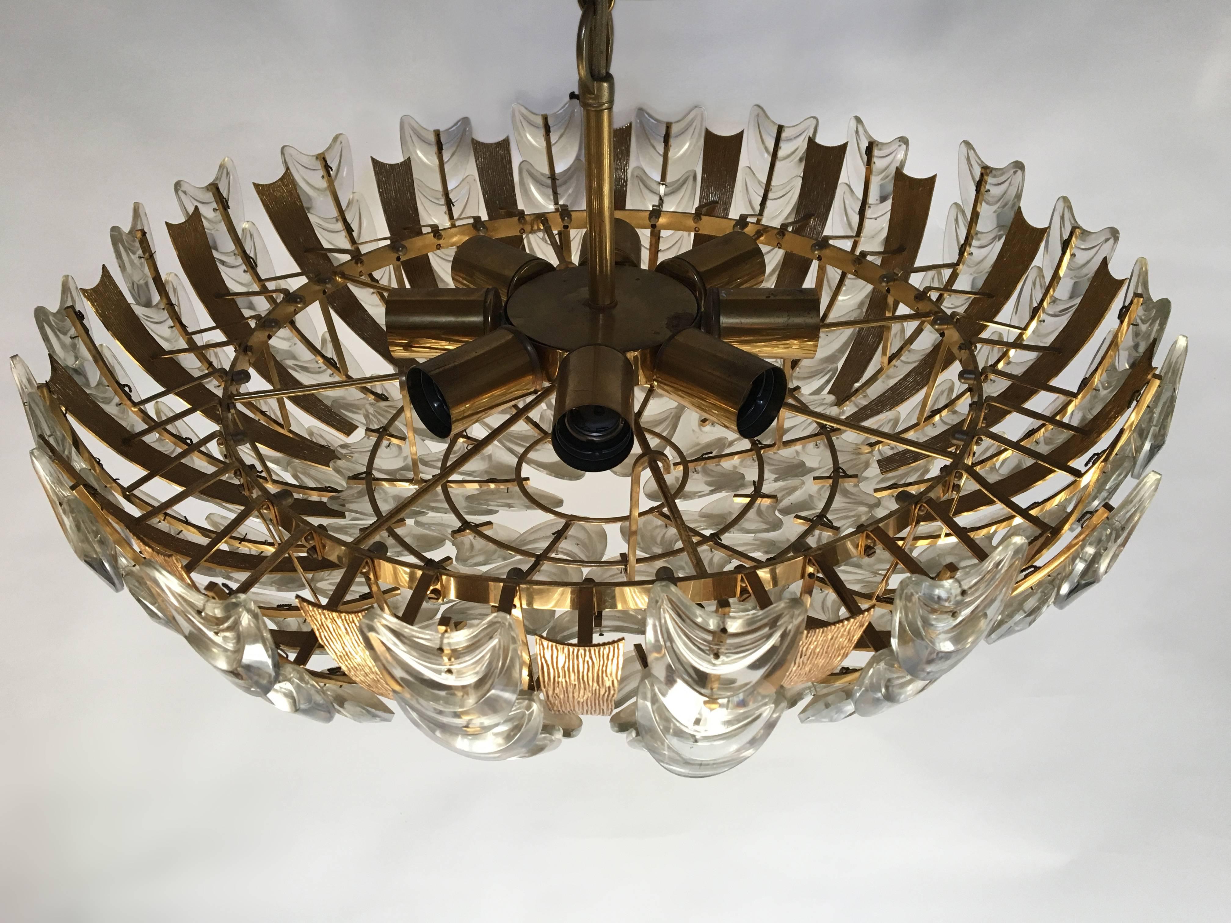 20th Century Austrian Gilt Textured Brass and Glass Chandelier For Sale
