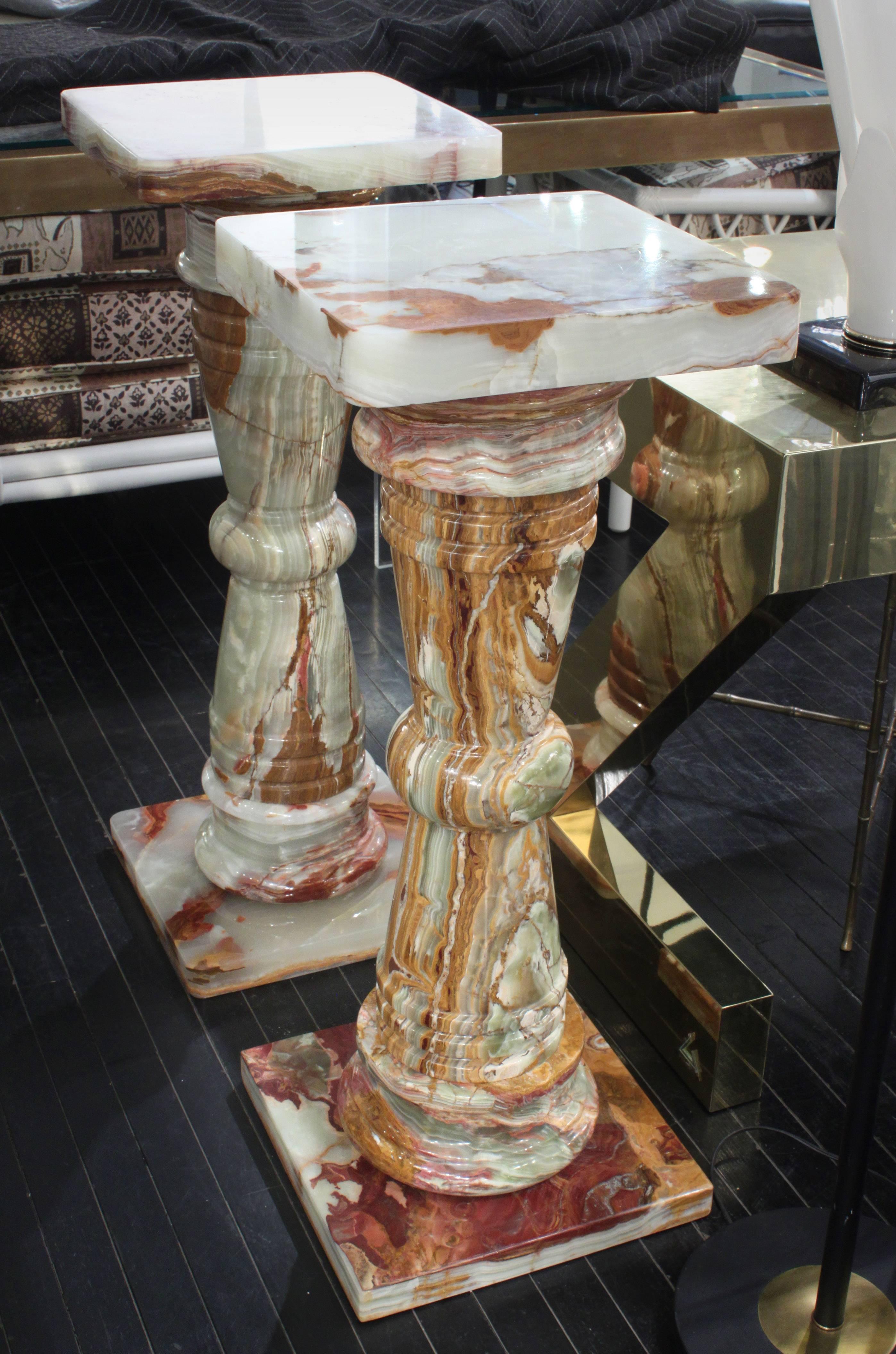 Pedestal in Polished Green and Brown Onyx 2