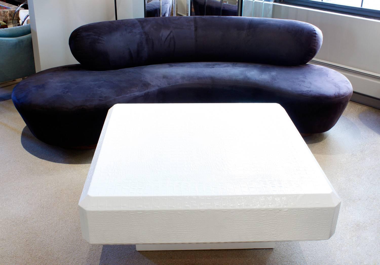 American Karl Springer White Lacquered Crocodile Leather Coffee Table 1970s For Sale