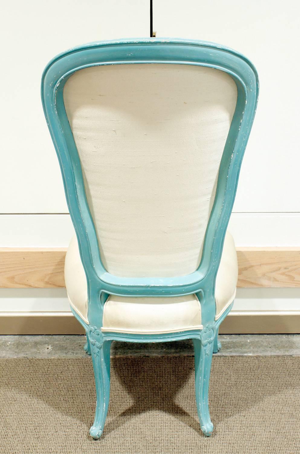 Set of Six Chic Louis XV Blue Lacquer Dining Chairs, 1970s In Excellent Condition For Sale In New York, NY
