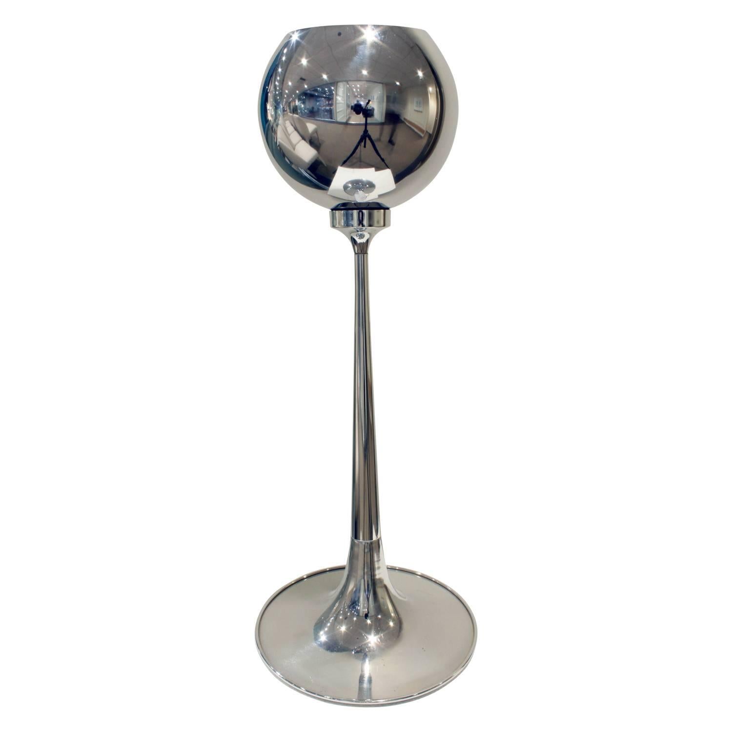 Mid-Century Modern Pair of Chrome Table Lamps with Magnetized Spheres, 1960s For Sale