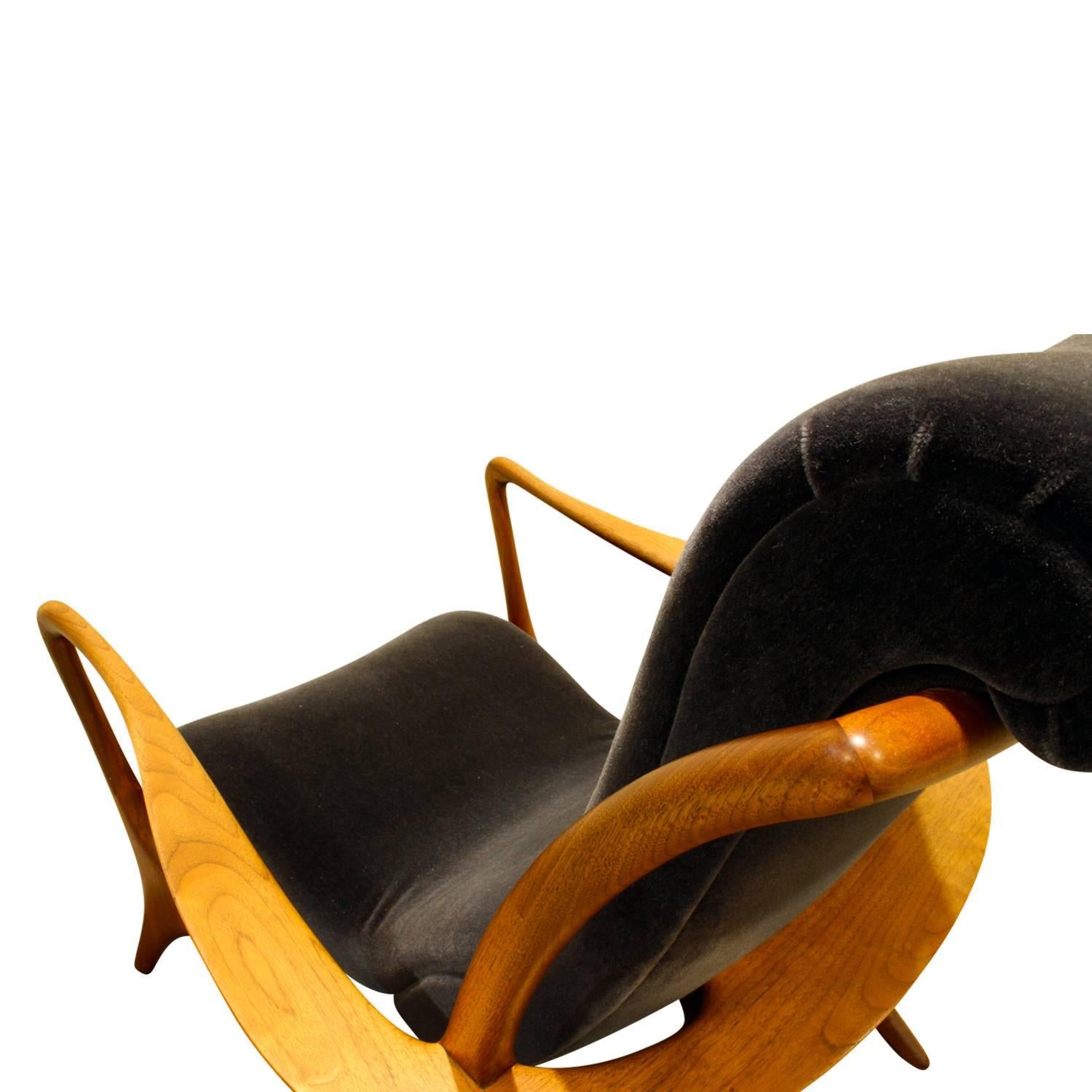 Vladimir Kagan Sculpted Contour Chair, 1950s In Excellent Condition In New York, NY