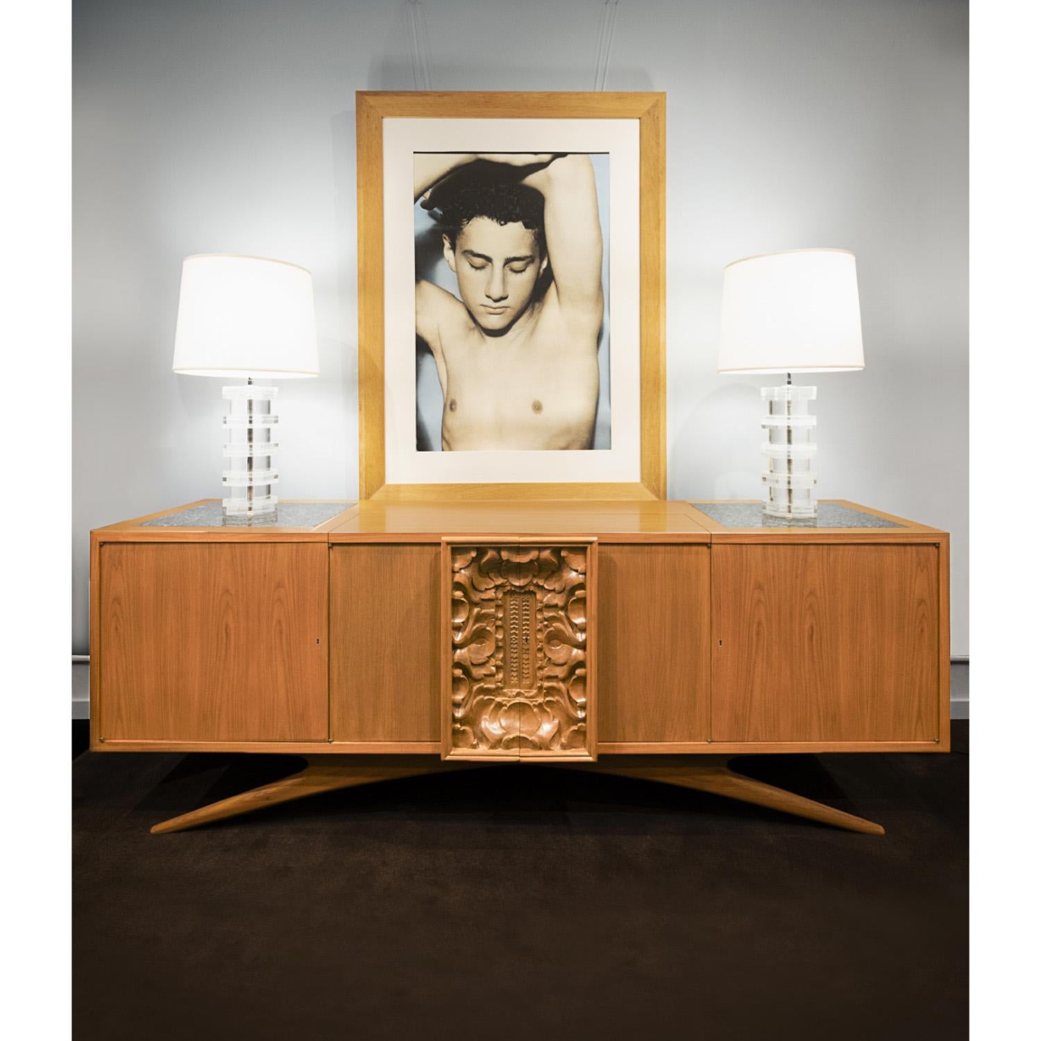Vladimir Kagan One-of-a-Kind Credenza with Carved Center Panels 1940s (Signed) For Sale 5