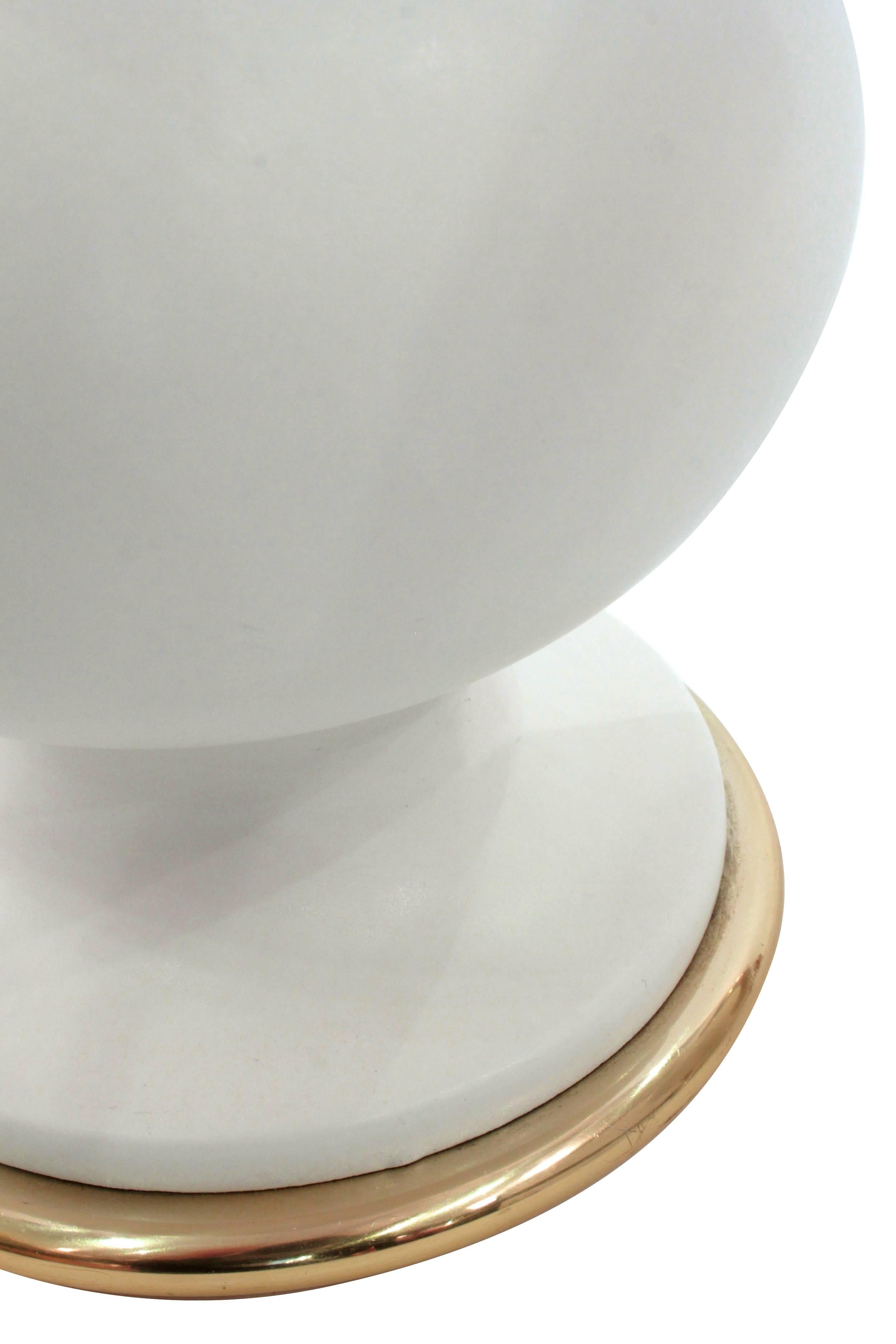 Mid-Century Modern Pair of Sculptural Porcelain Table Lamps by Gerald Thurston for Lightolier