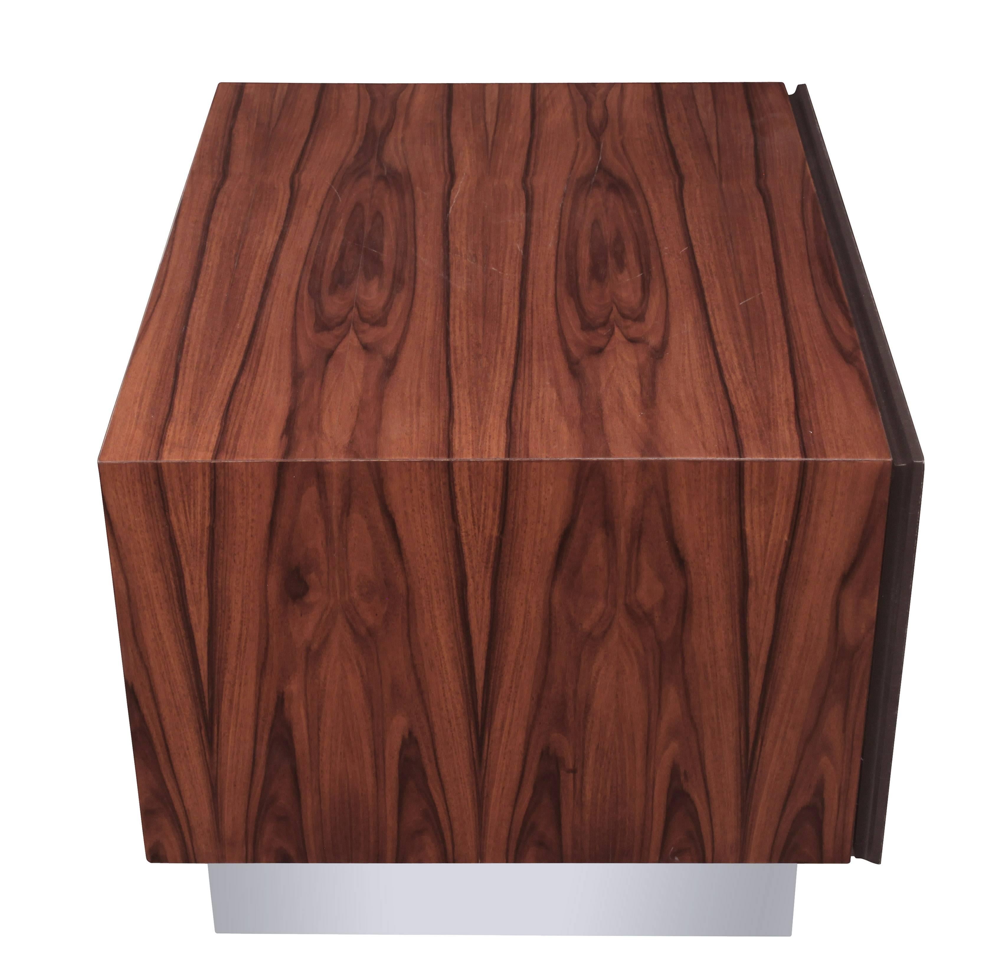 American Pair of Clean-Line Bedside End Tables in Brazilian Rosewood by Milo Baughman