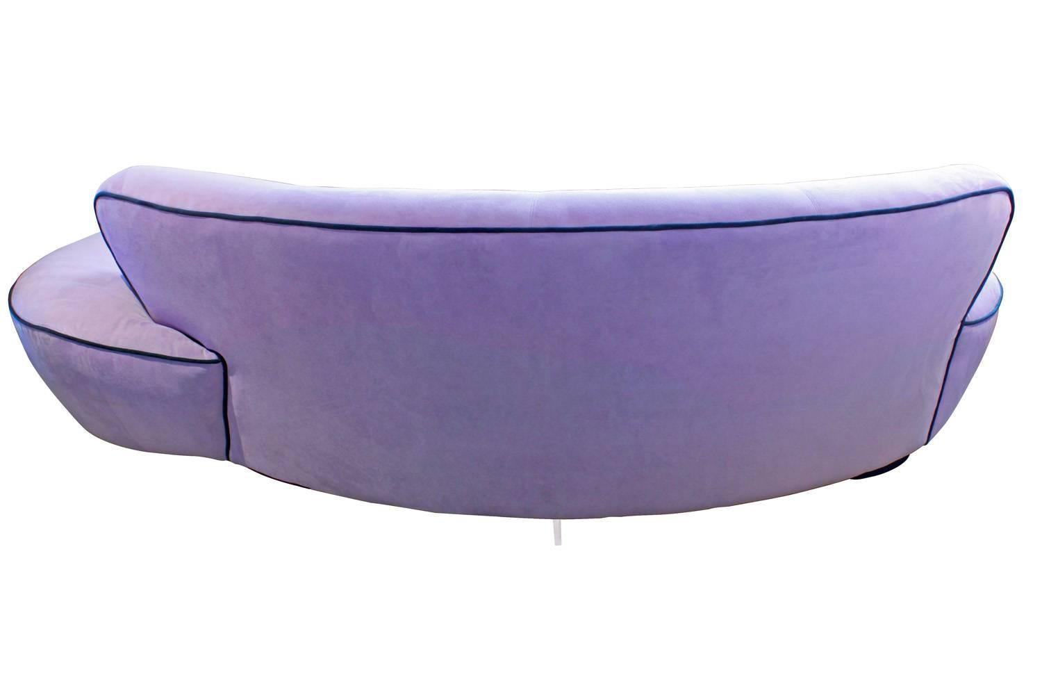 Hand-Crafted Vladimir Kagan Serpentine Sofa, 1990s