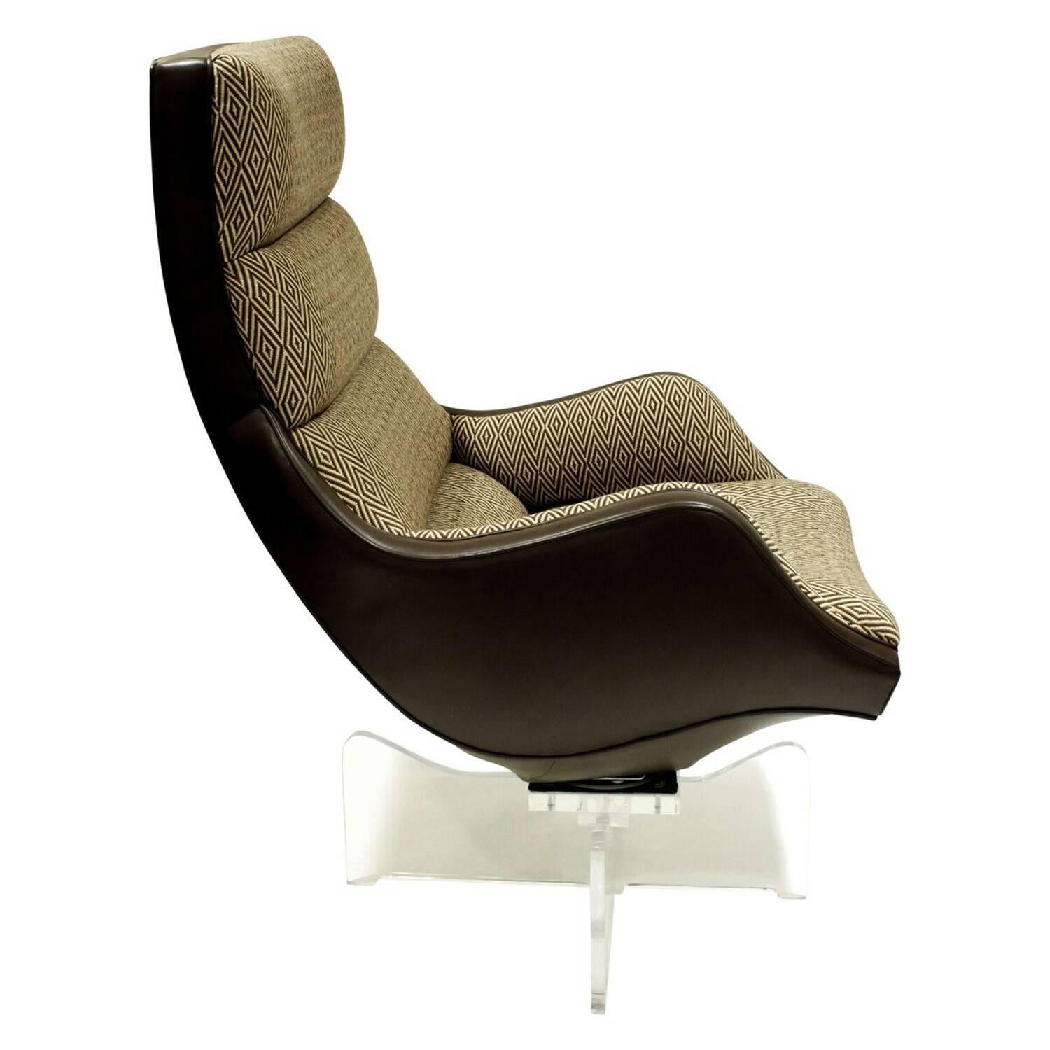 contour swivel lounge chair