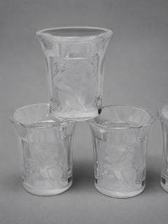 Set mit sechs (6) Lalique „Enfants“-Likörgläsern aus Kristall, signiert in Frankreich
