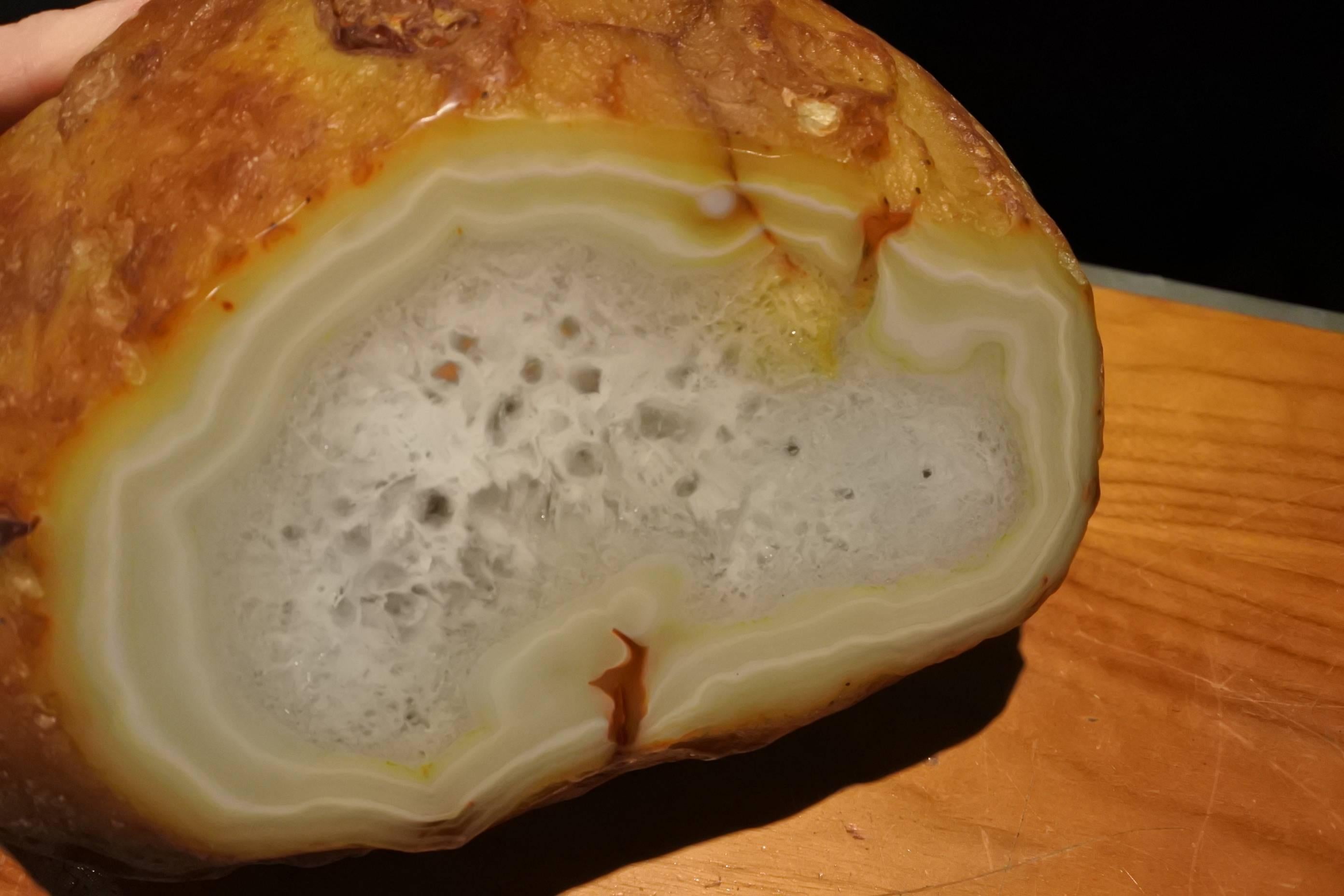 Austrian Early 20th Century Agate Lion Vide Poche For Sale