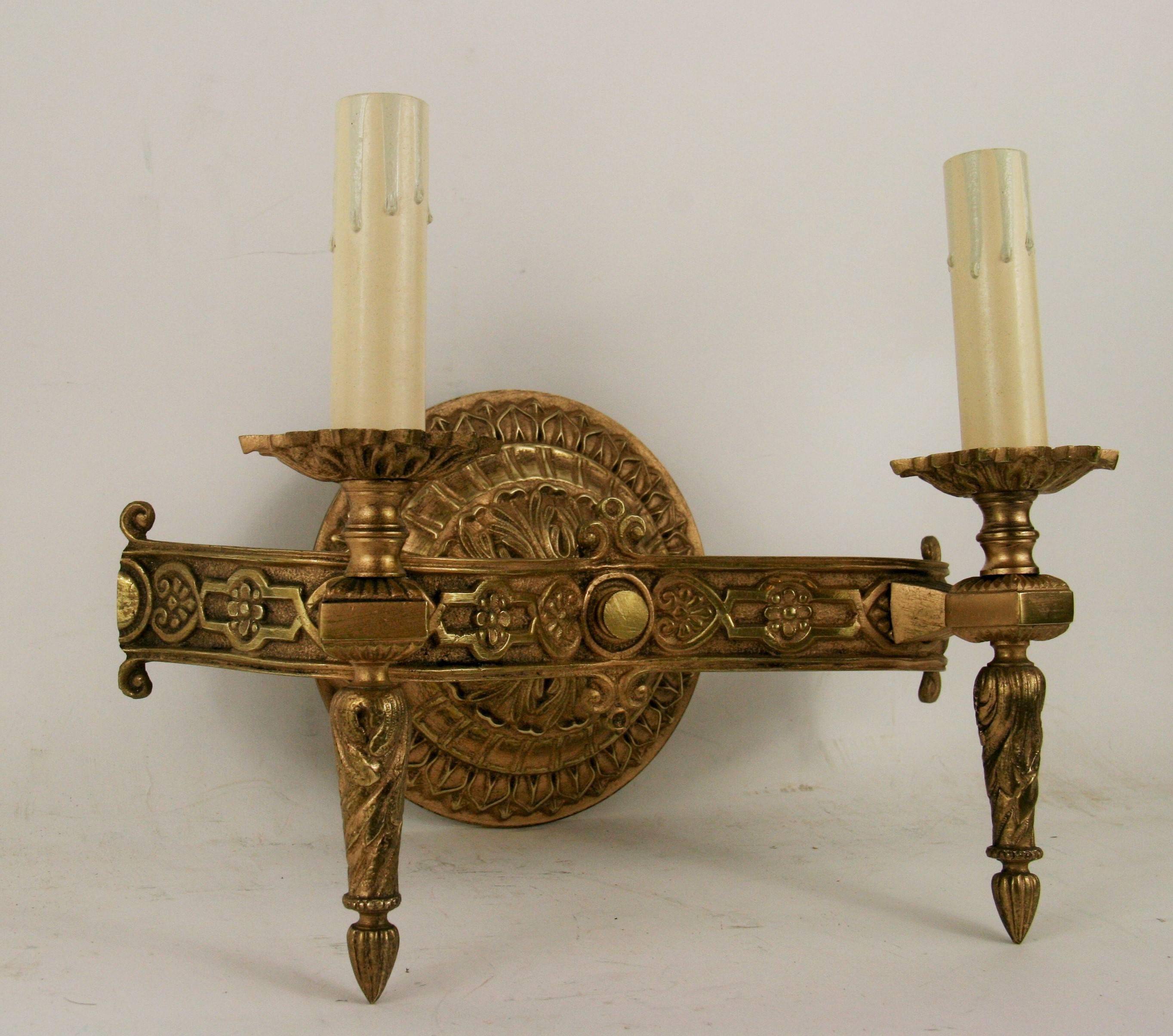Pair of Italian Bronze Sconces(2 pair available) In Excellent Condition In Douglas Manor, NY