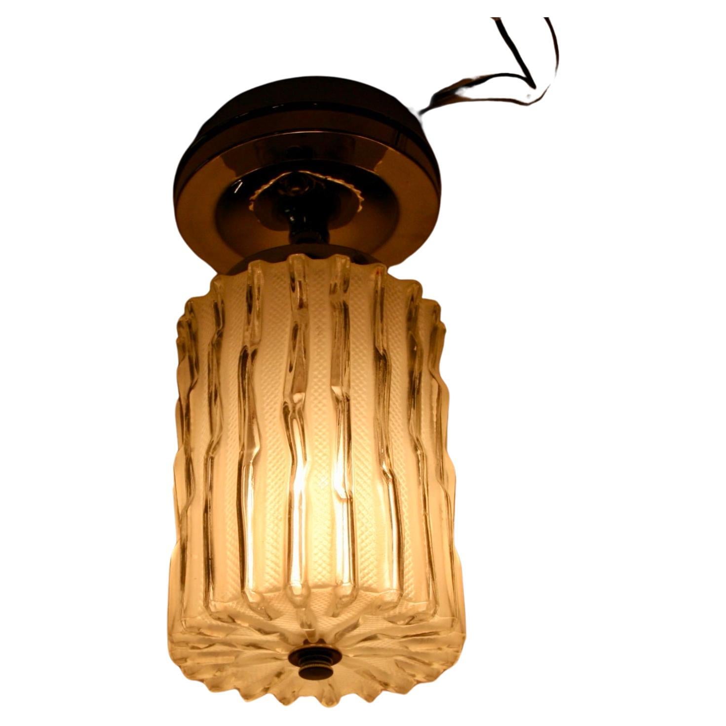 1-4009abcd Murano wavey glass ceiling light
Take 75 watt bulb
4 pieces available 
Priced individually